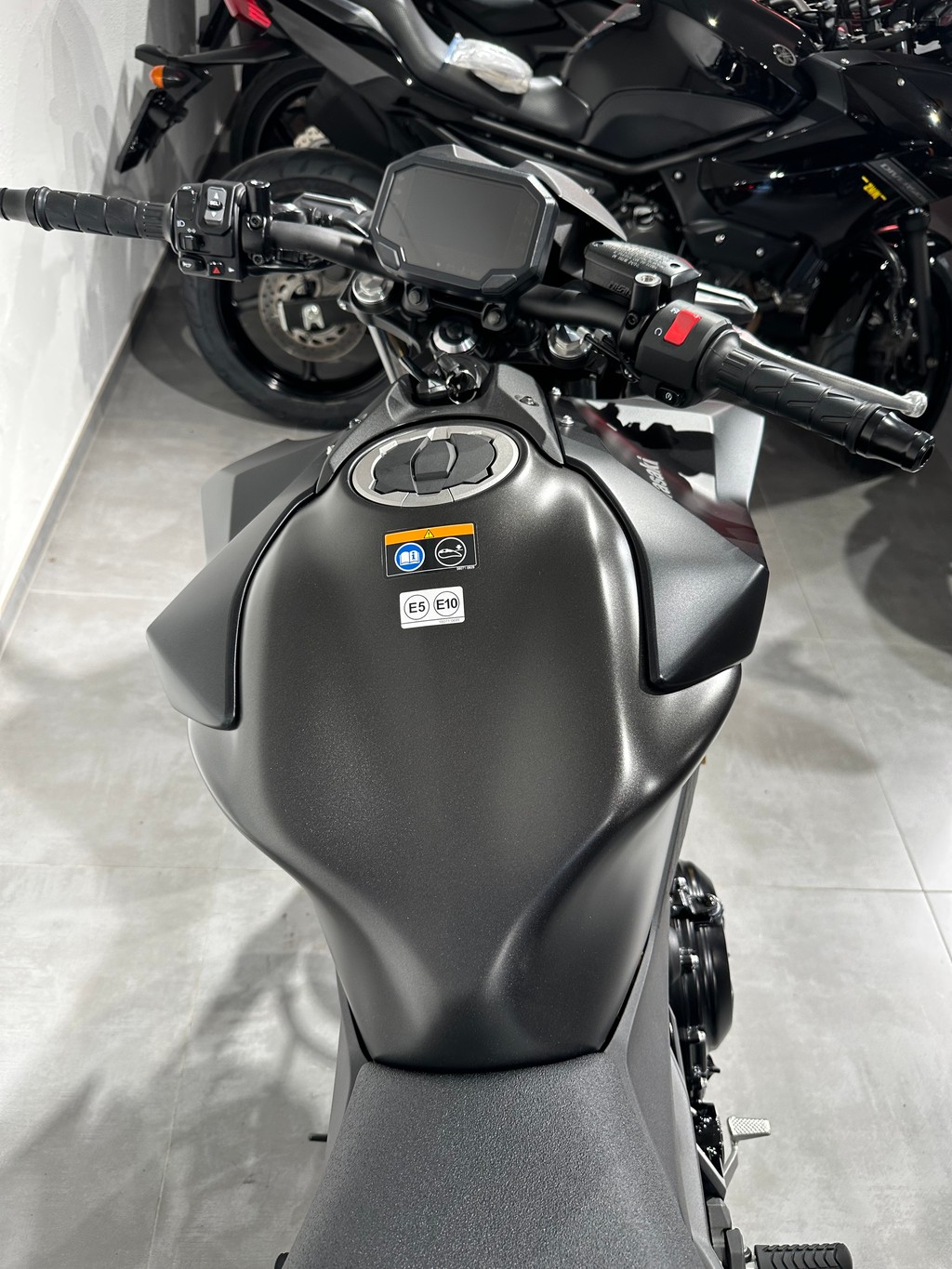 KAWASAKI Z 650 S (35kW)-image-3