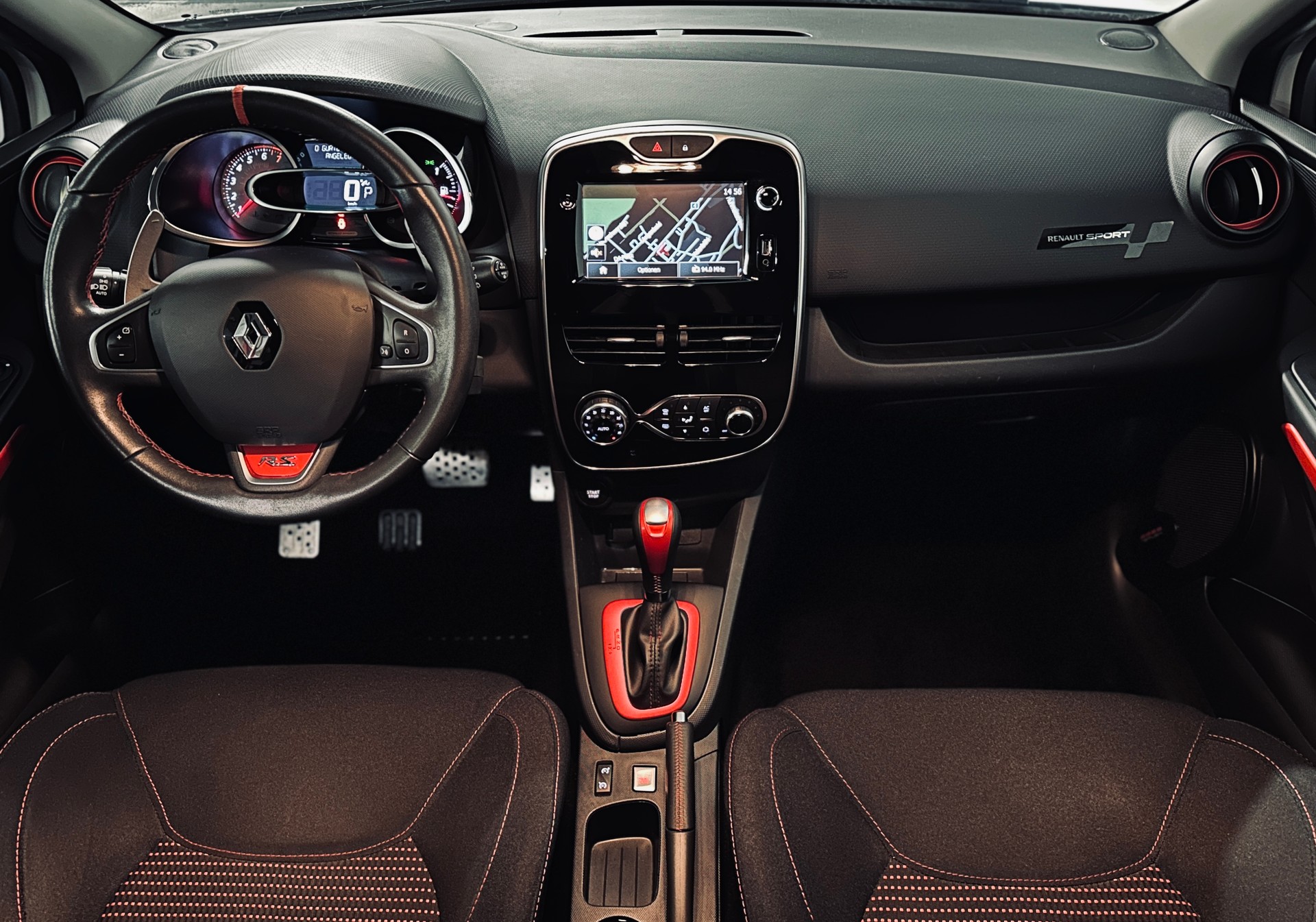 RENAULT Clio 1.6 T RS 200 PS Automat-image-7