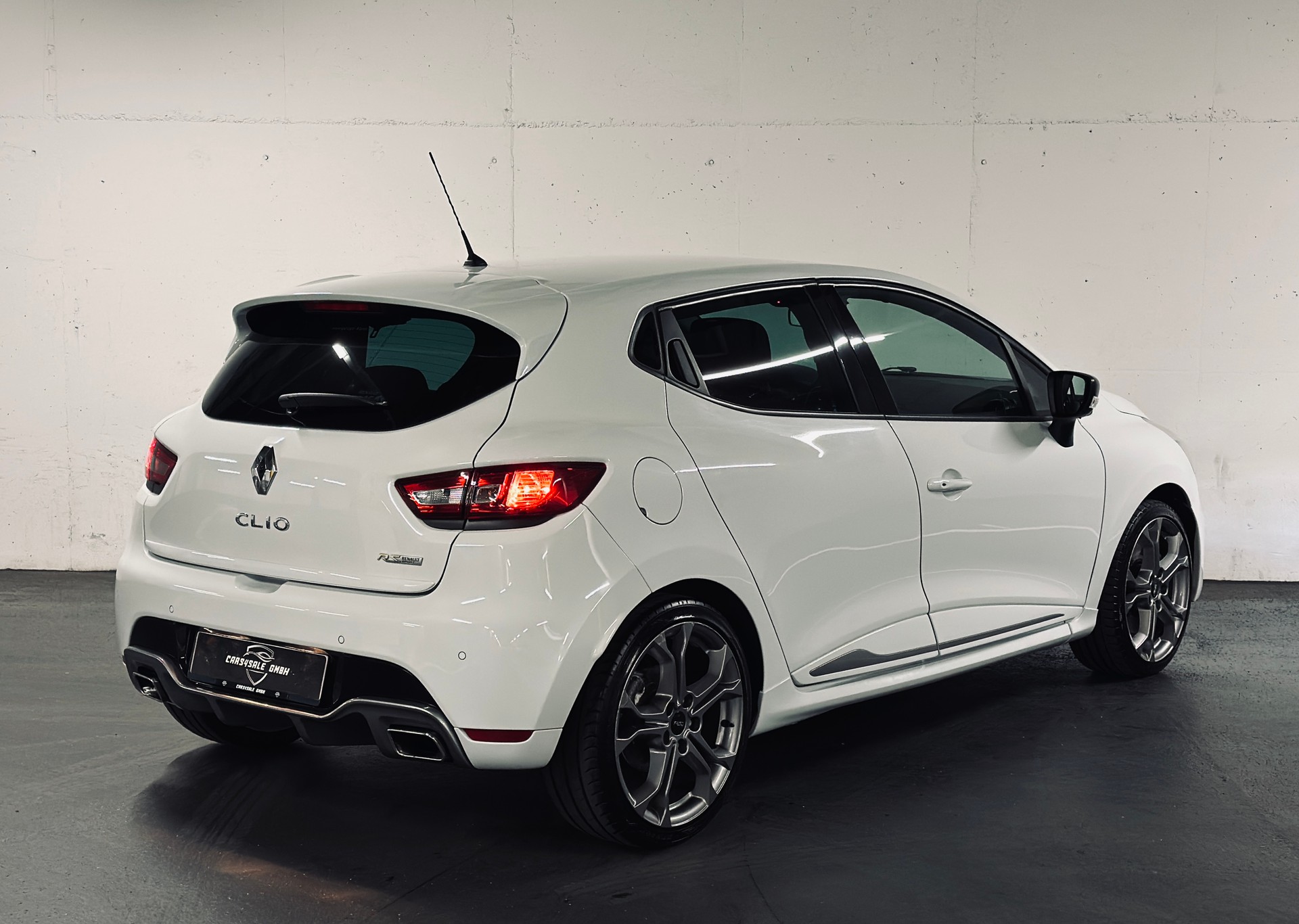 RENAULT Clio 1.6 T RS 200 PS Automat-image-2