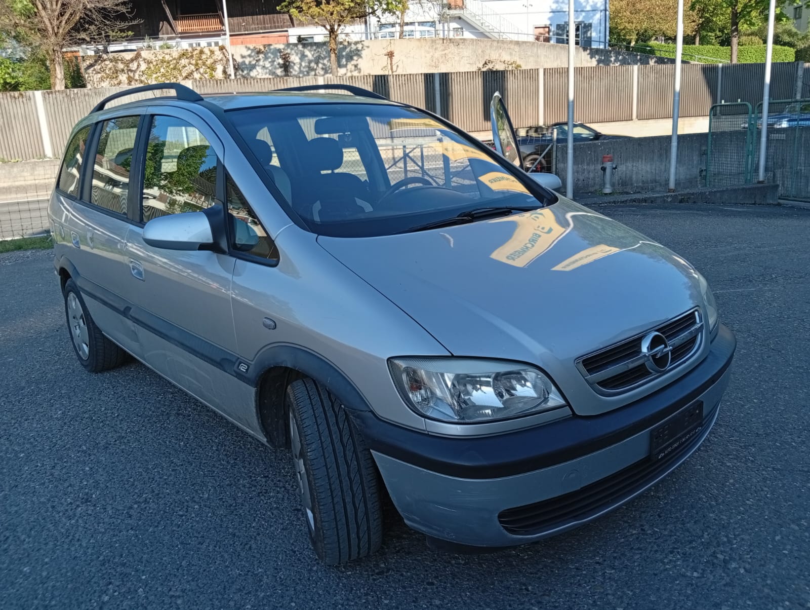 OPEL Zafira 1.8i 16V Club-image-1