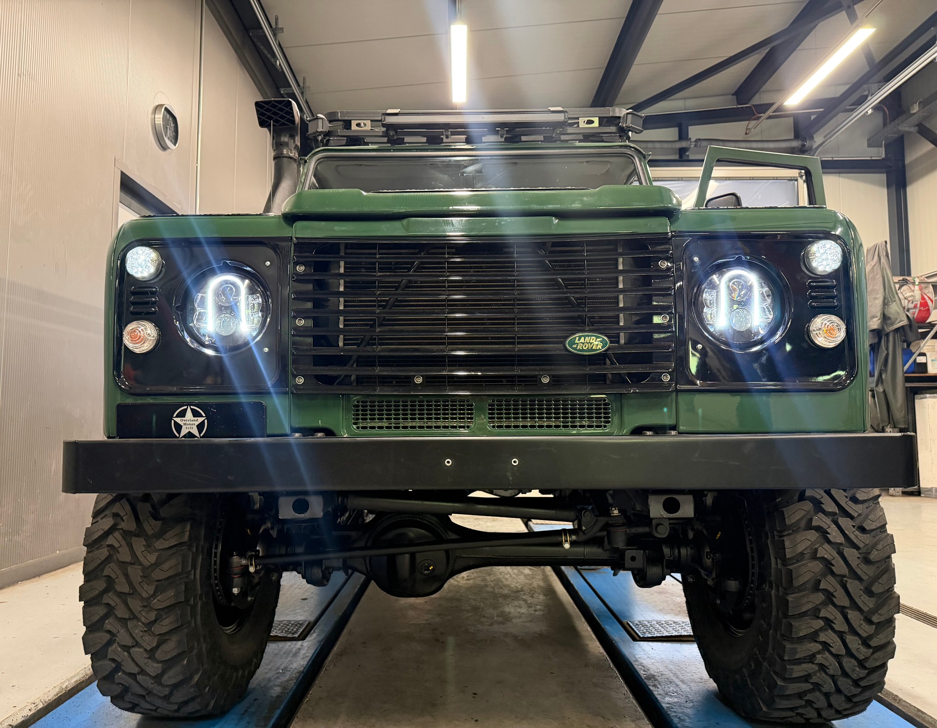LAND ROVER Defender 90 SW 2.5 Td5-image-7