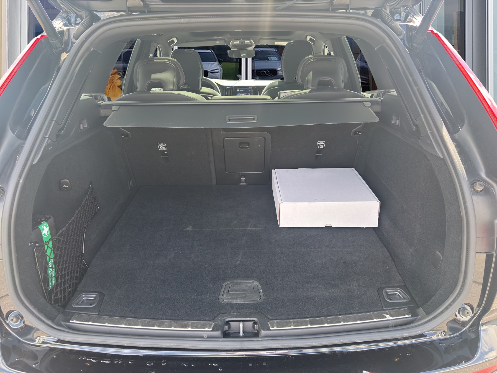 VOLVO XC60 2.0 T8 TE Plus Dark eAWD-image-5