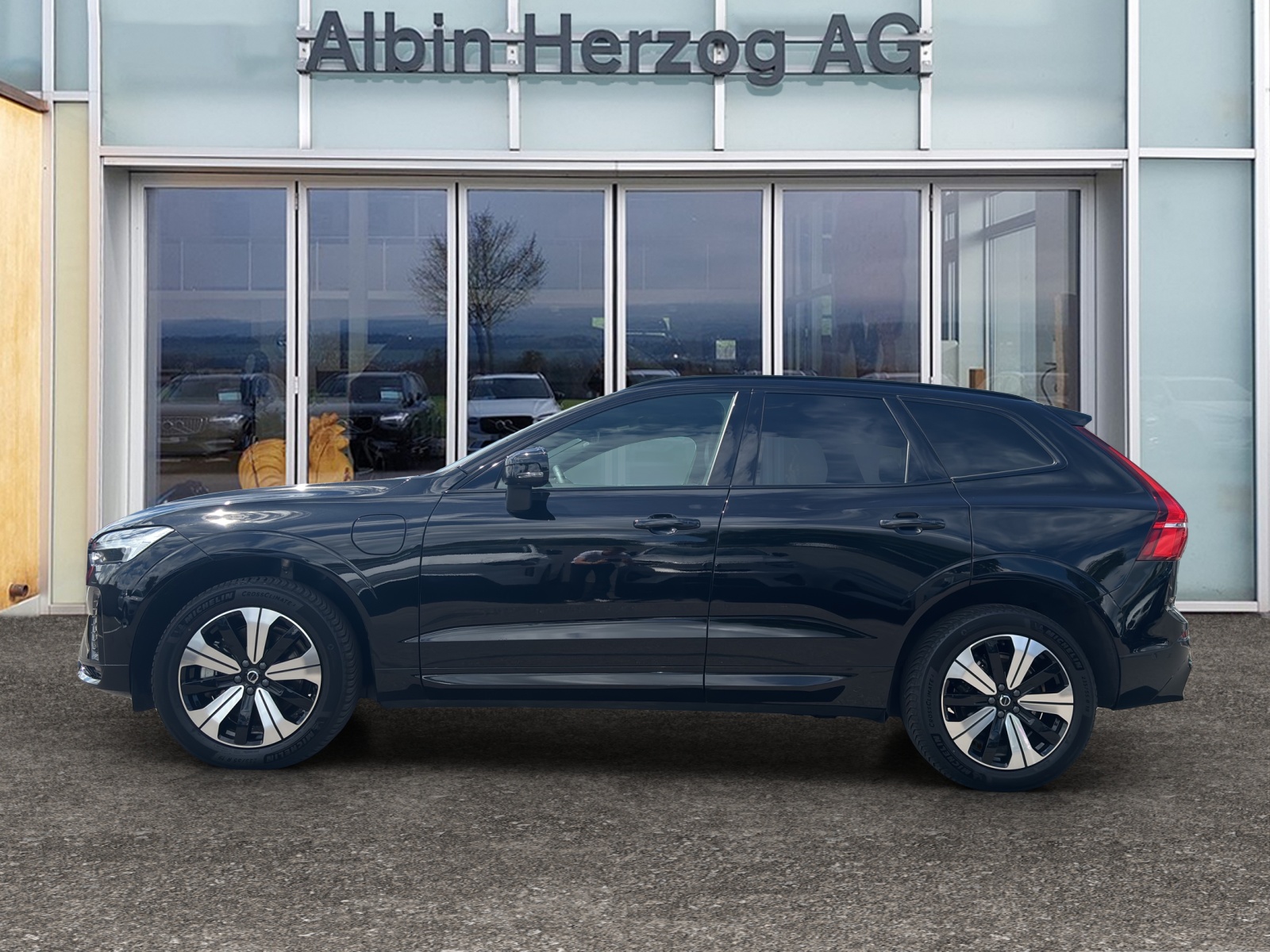 VOLVO XC60 2.0 T8 TE Plus Dark eAWD-showroom-element-1