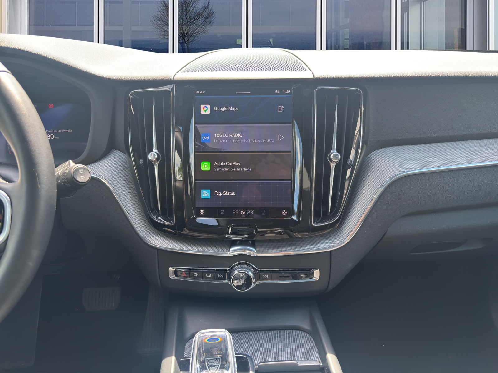 VOLVO XC60 2.0 T8 TE Plus Dark eAWD-image-12