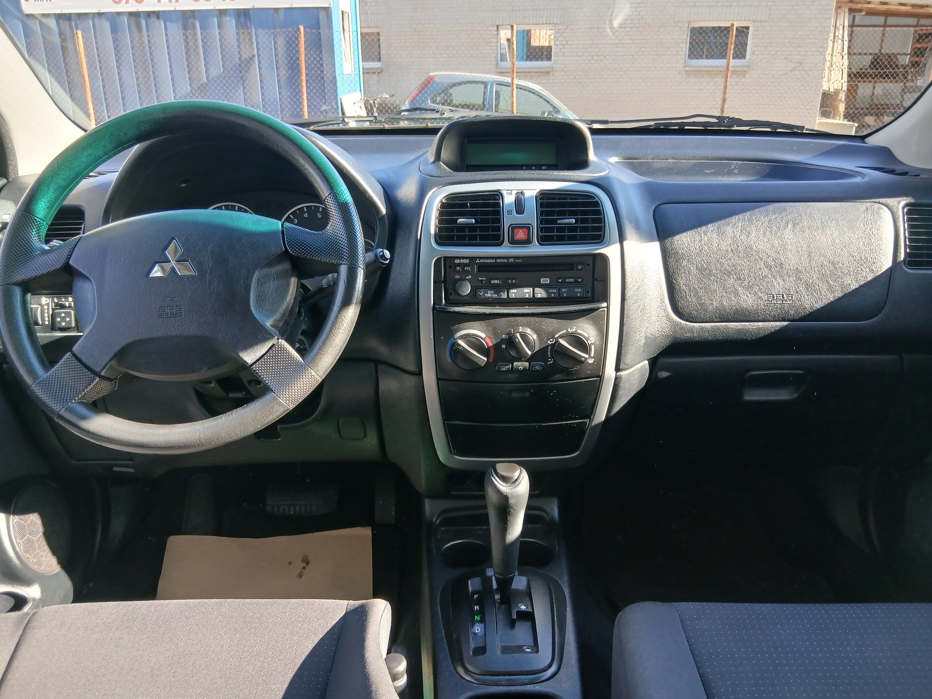 MITSUBISHI Space Star 1.8 16V Premium-image-9