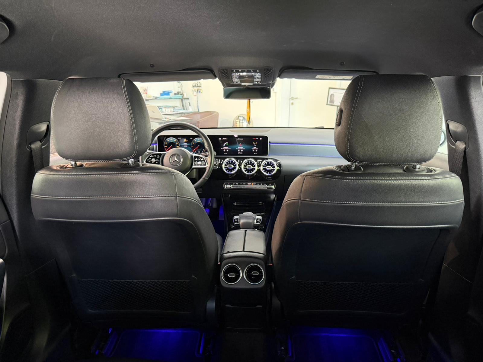 MERCEDES-BENZ A 180 Progressive 7G-DCT-image-18