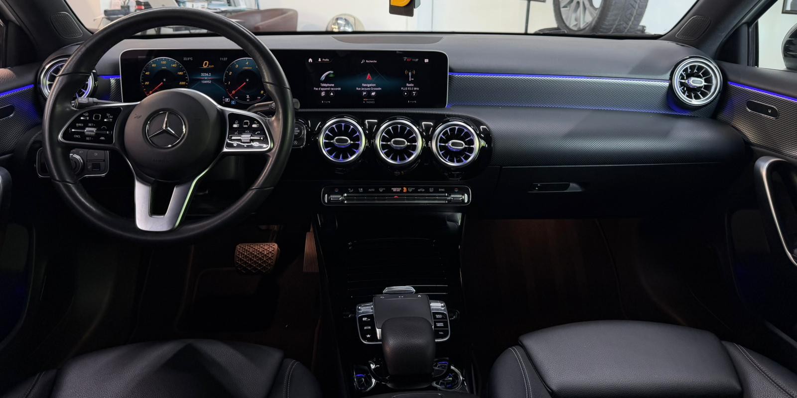 MERCEDES-BENZ A 180 Progressive 7G-DCT-image-15