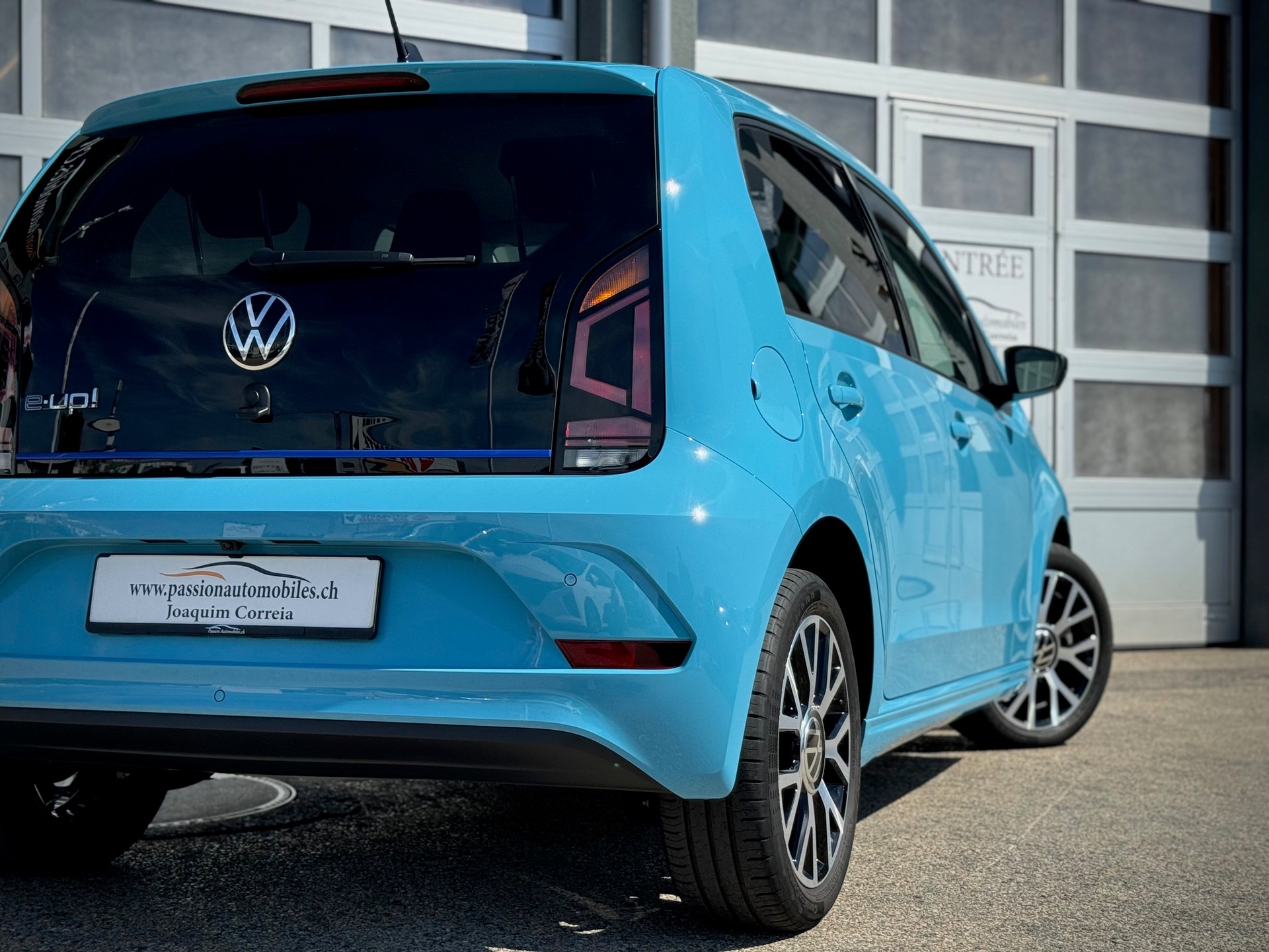 VW e-Up - Véhicule Suisse (CH)-image-7