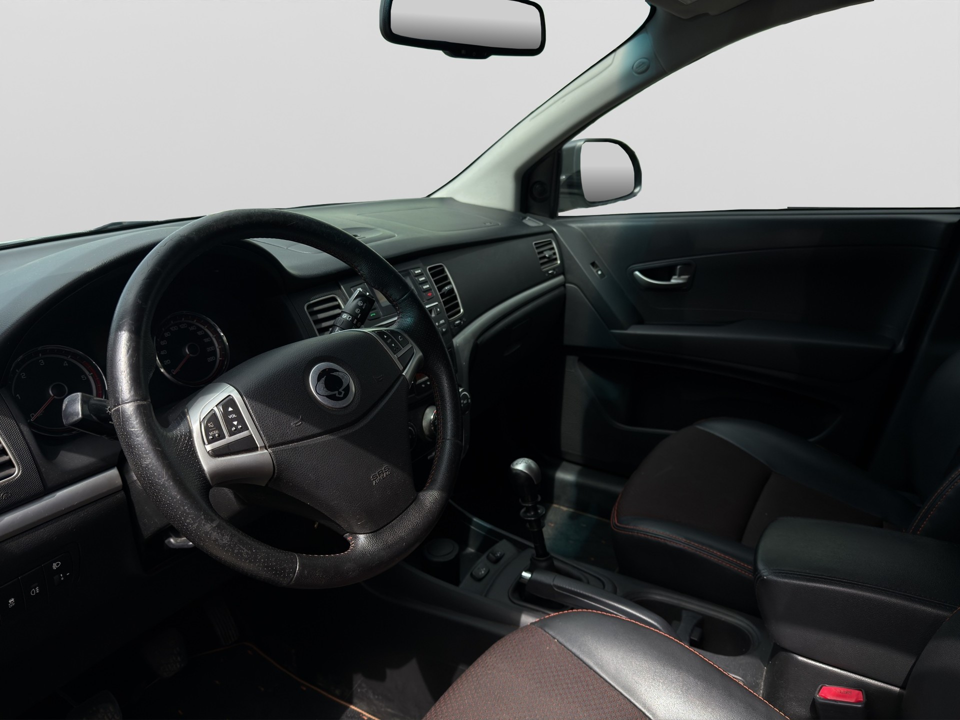 KGM-SsangYong Korando 2.0 e-XDI Sapphire 4WD-image-7