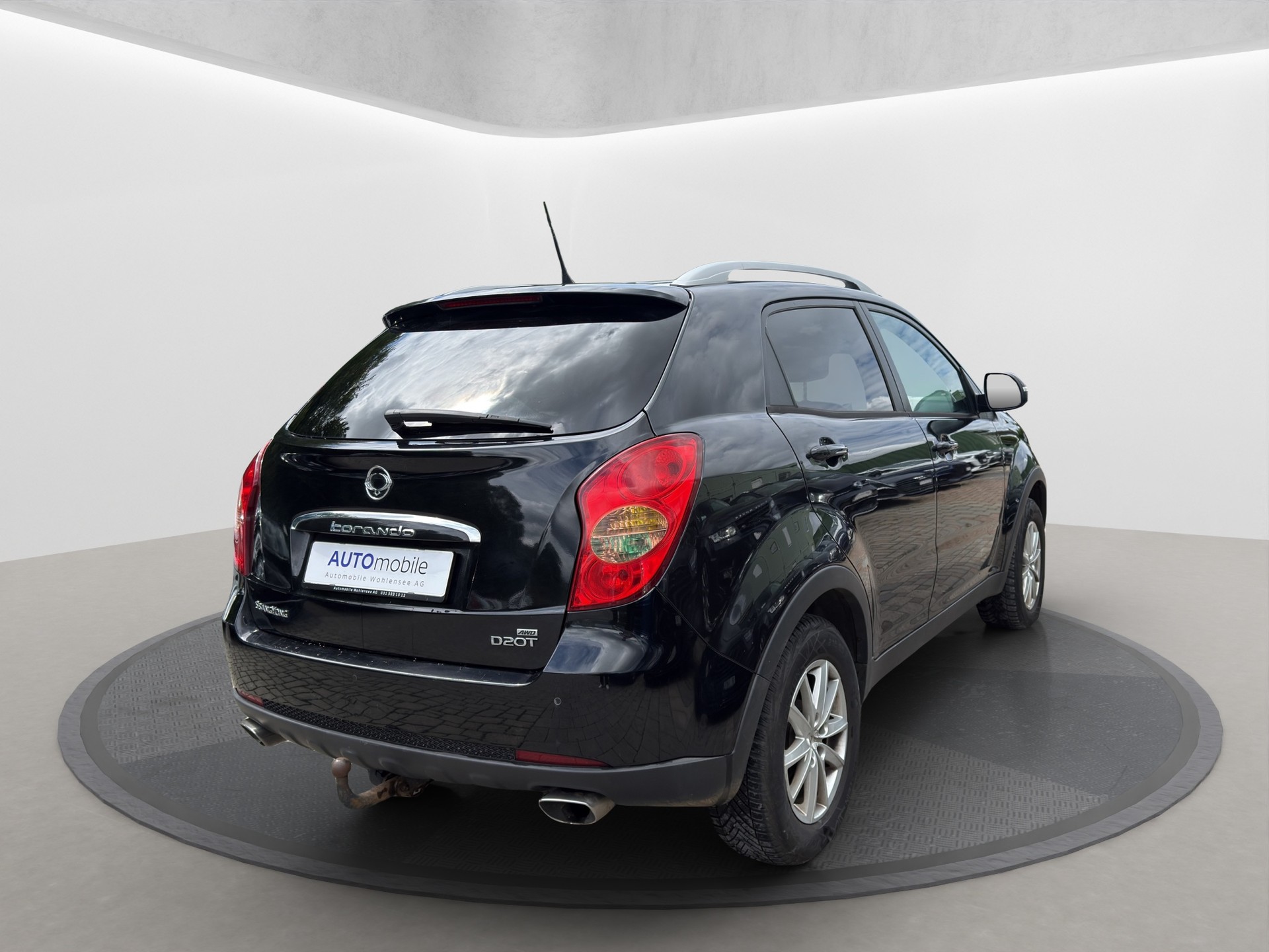 KGM-SsangYong Korando 2.0 e-XDI Sapphire 4WD-image-4