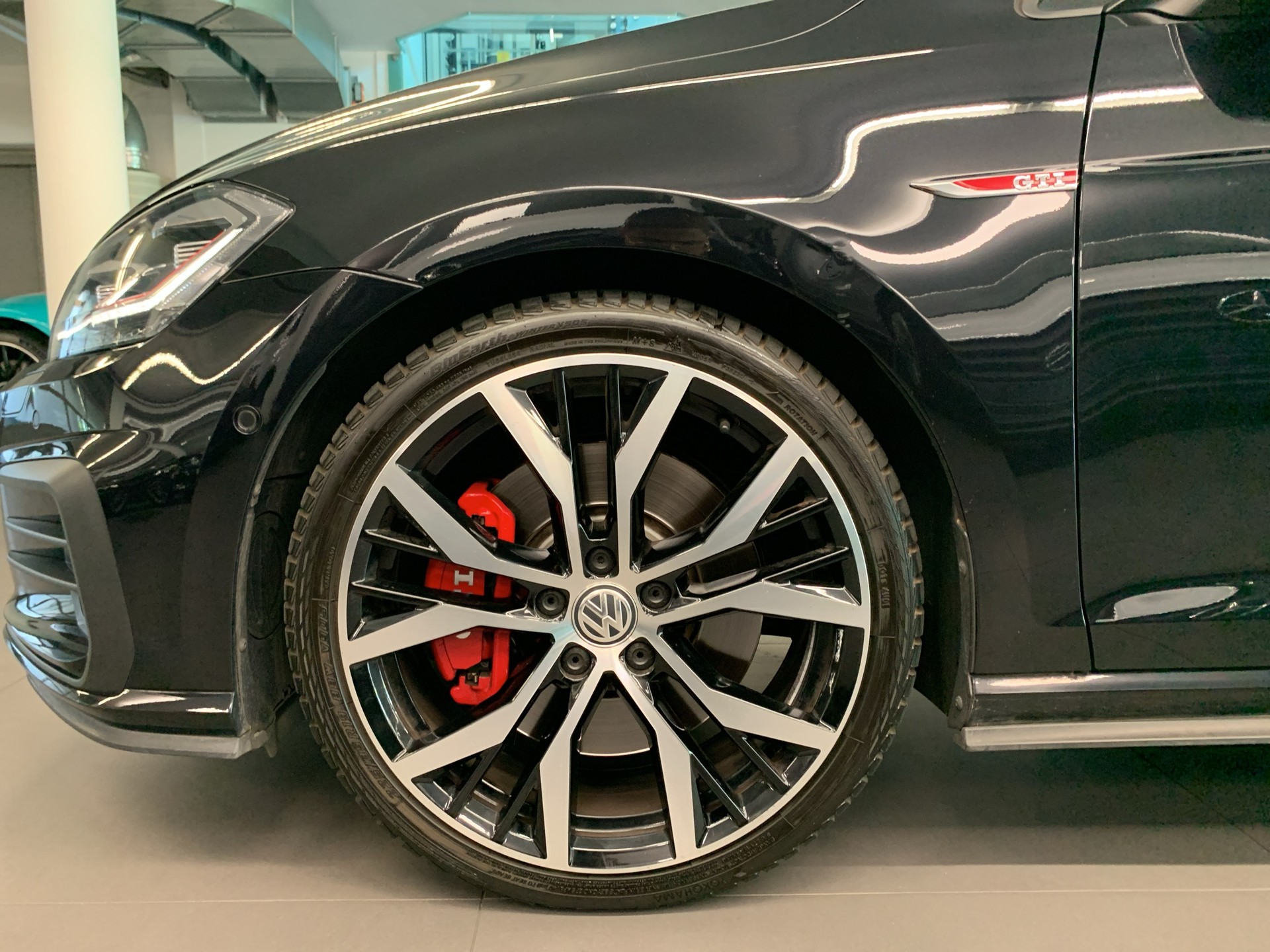 VW Golf 2.0 TSI GTI Perform-image-11