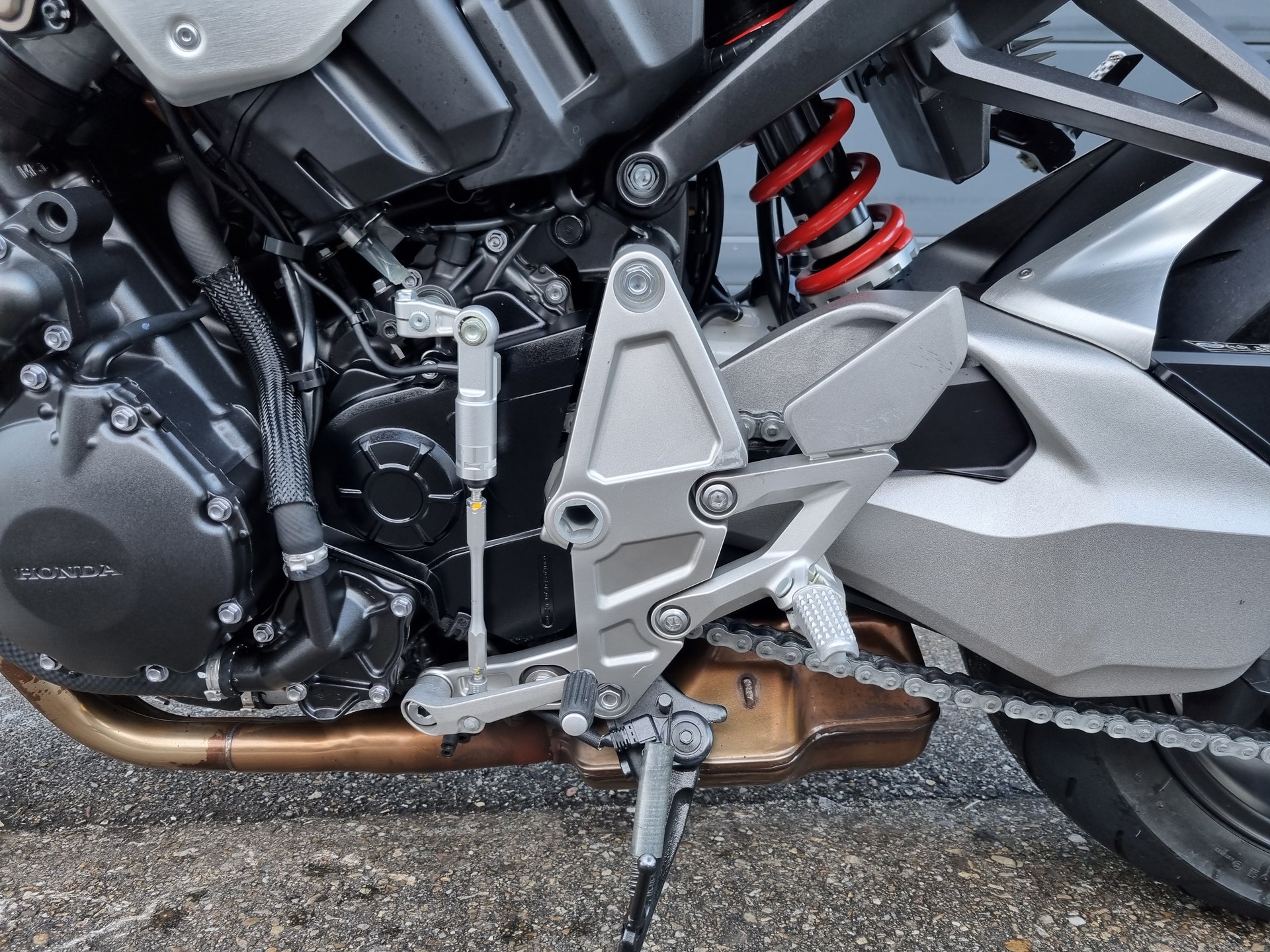 HONDA CB 1000 R ABS-image-2