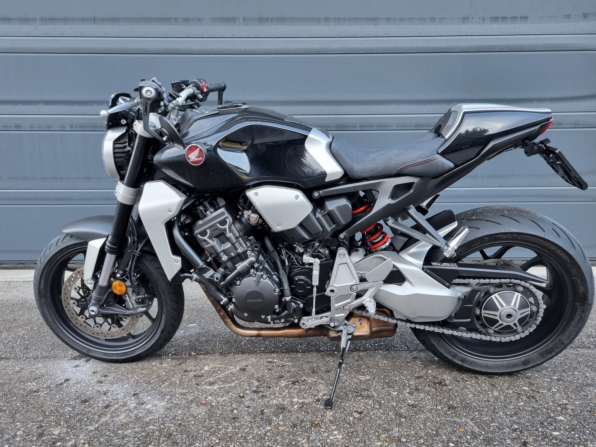 HONDA CB 1000 R ABS-image-1