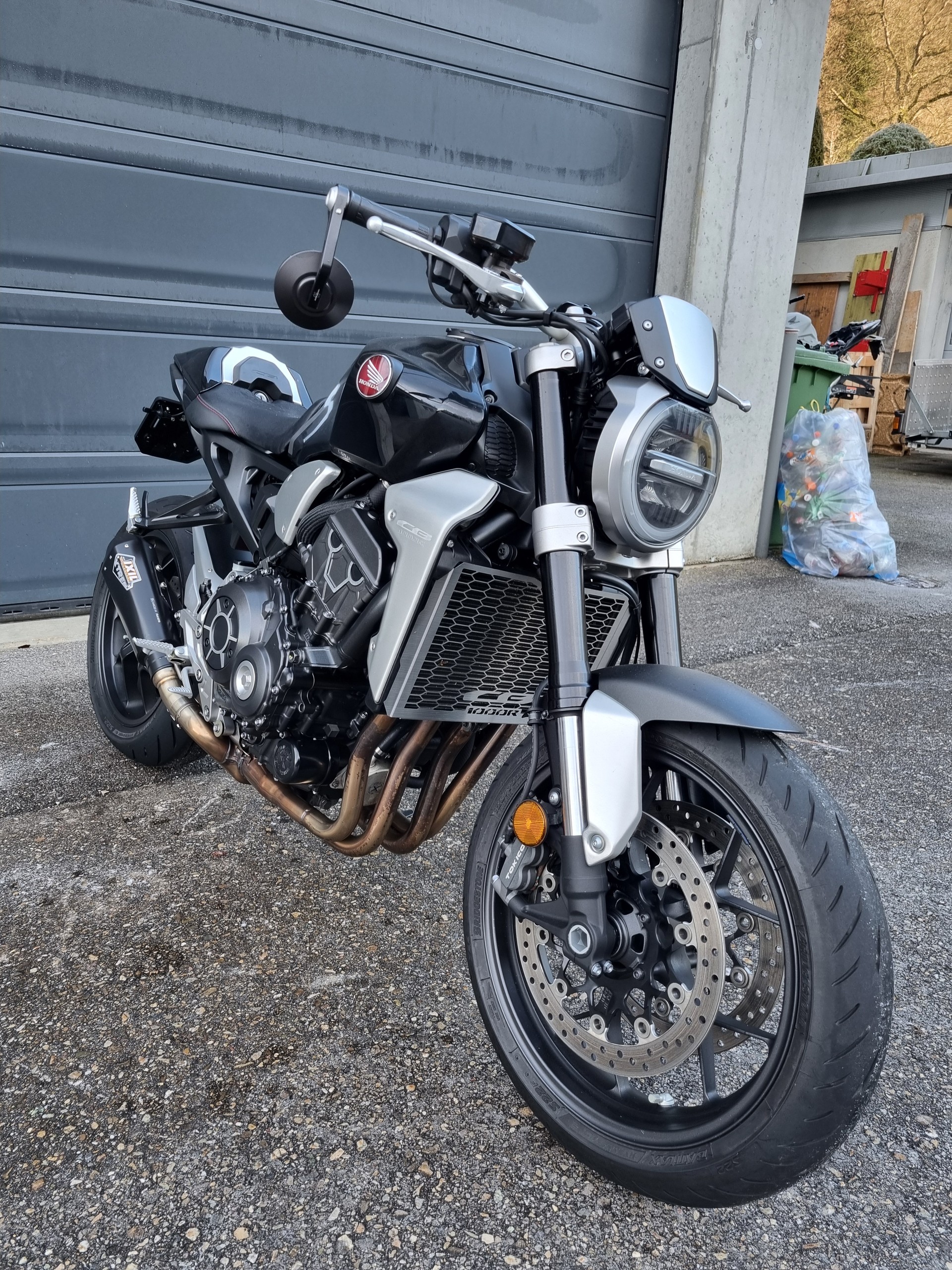 HONDA CB 1000 R ABS-image-3