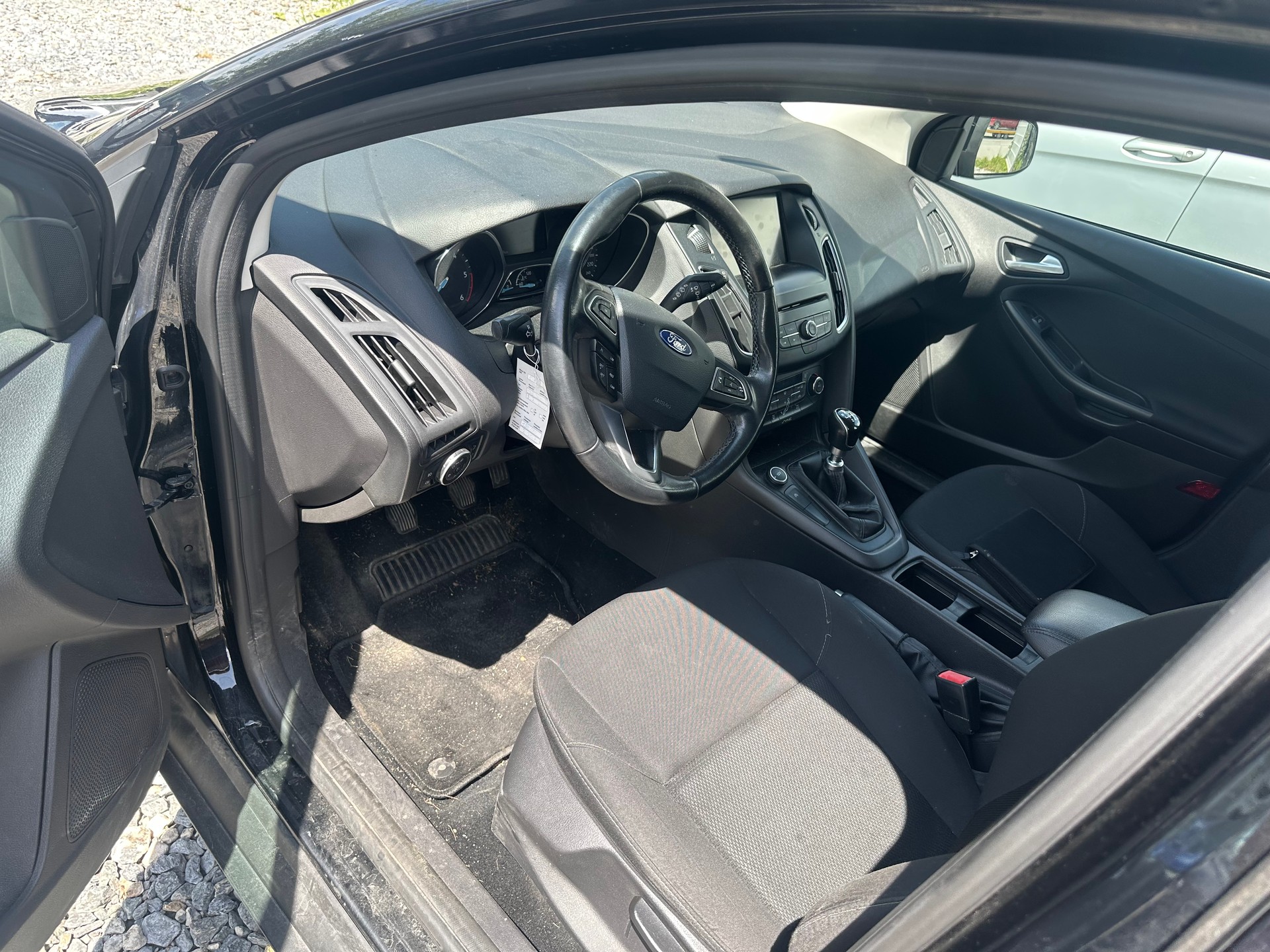 FORD Focus 1.5 TDCi Titanium X-image-7