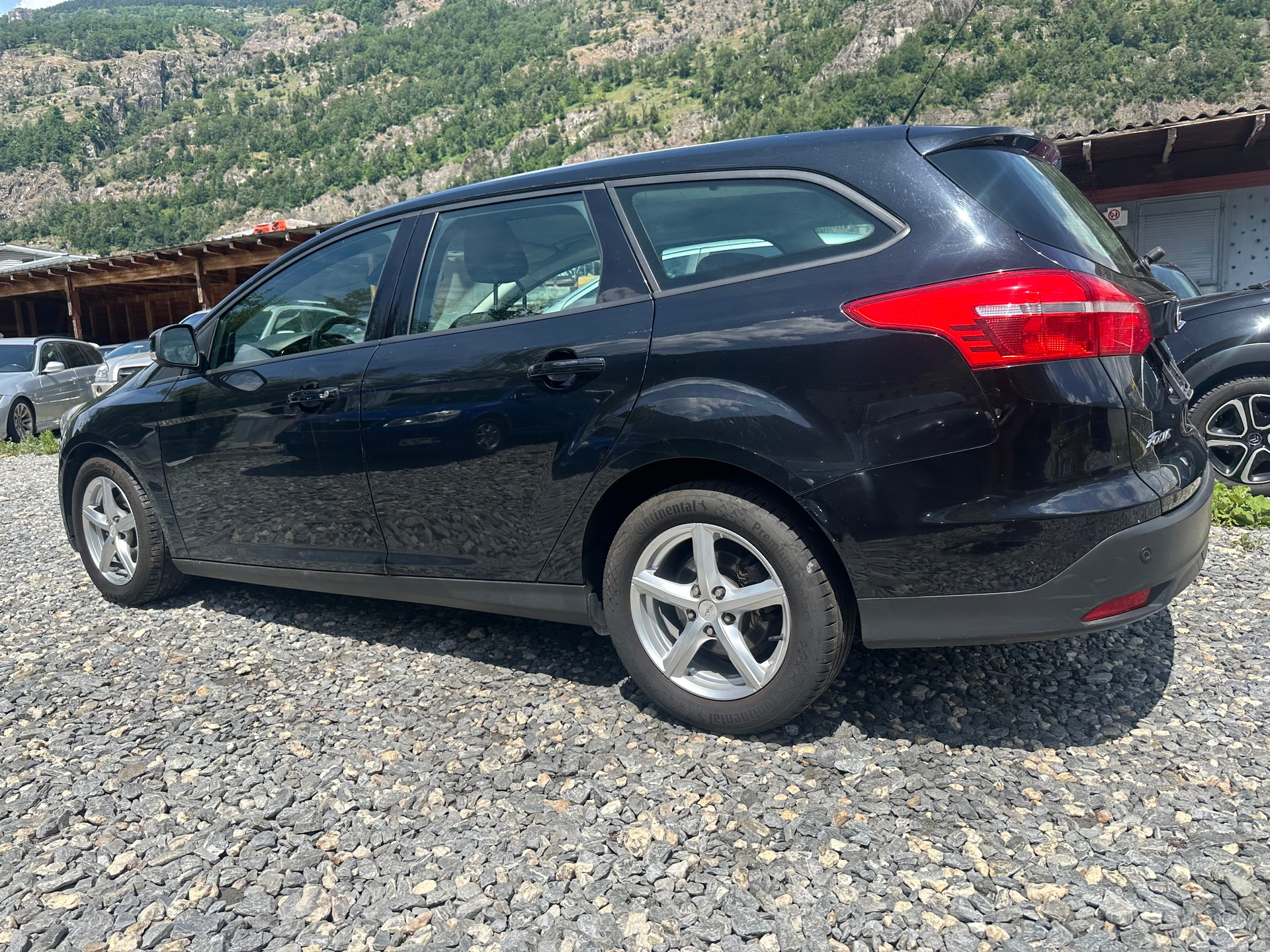 FORD Focus 1.5 TDCi Titanium X-image-9