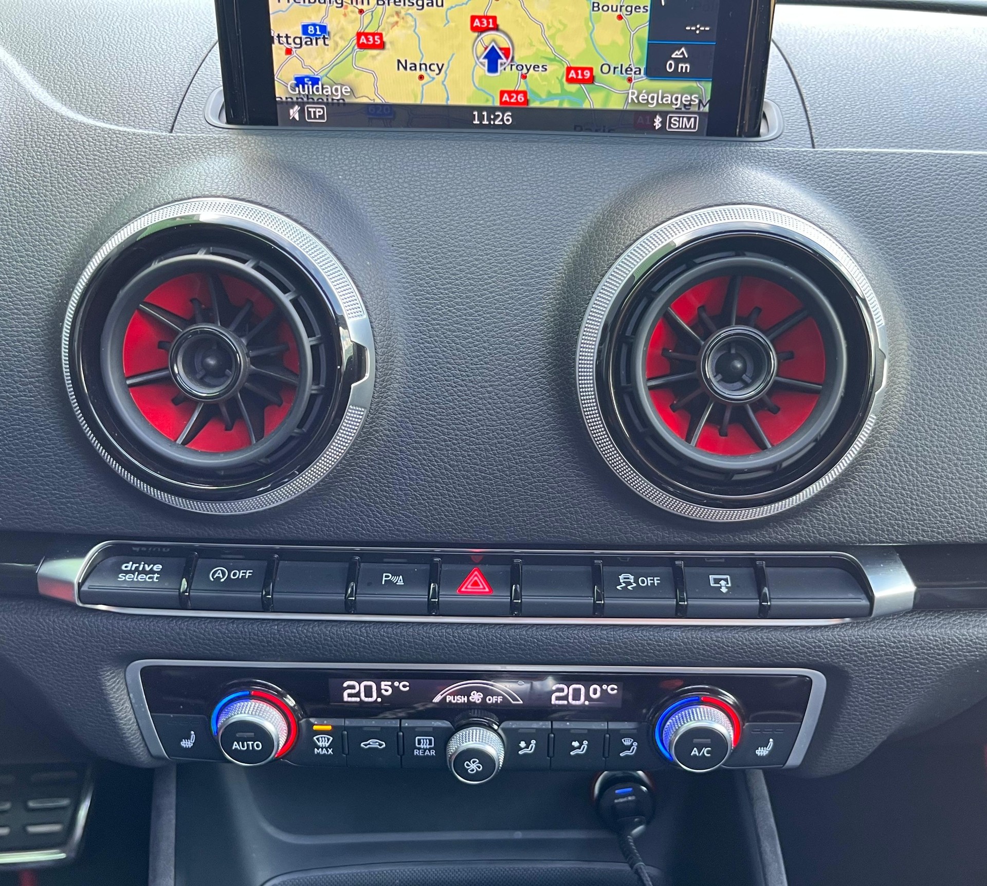 AUDI RS3 2.5 TSI quattro S-tronic-image-21