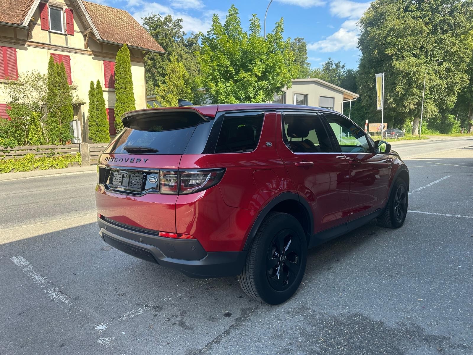 LAND ROVER Discovery Sport P200 2.0 Si4 MHEV HSE AT9-showroom-element-3