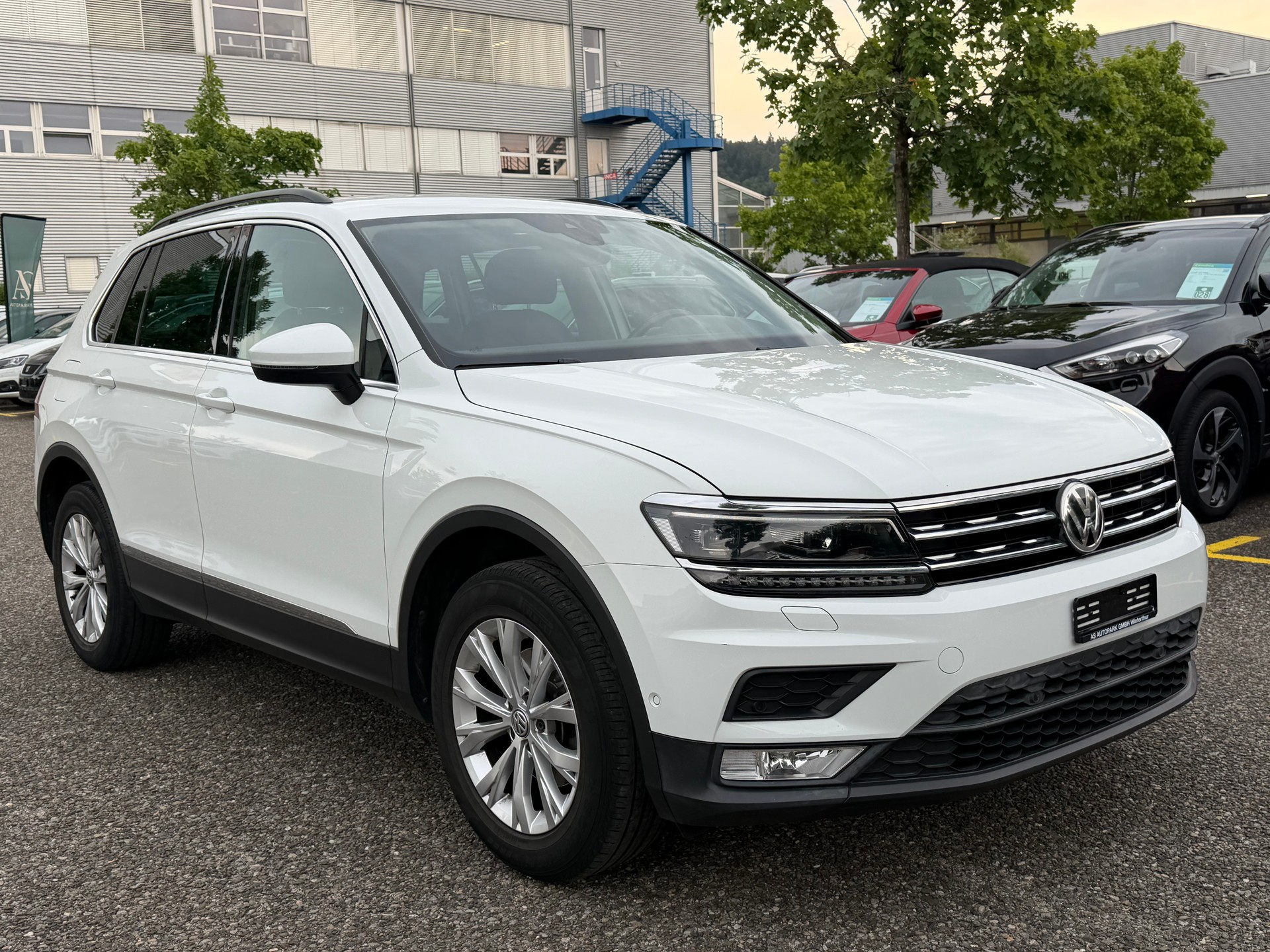 VW Tiguan 1.4TSI Comfortline 4Motion DSG-showroom-element-2