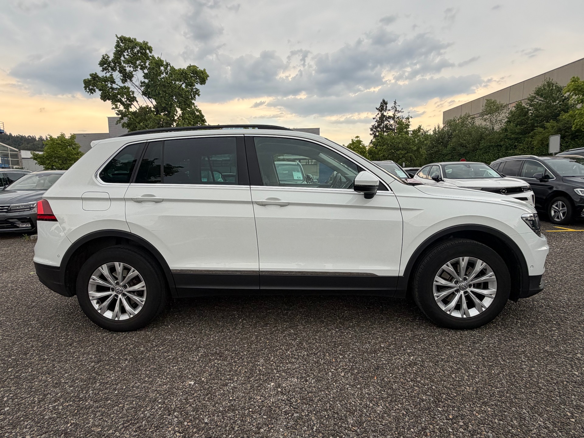 VW Tiguan 1.4TSI Comfortline 4Motion DSG-showroom-element-3