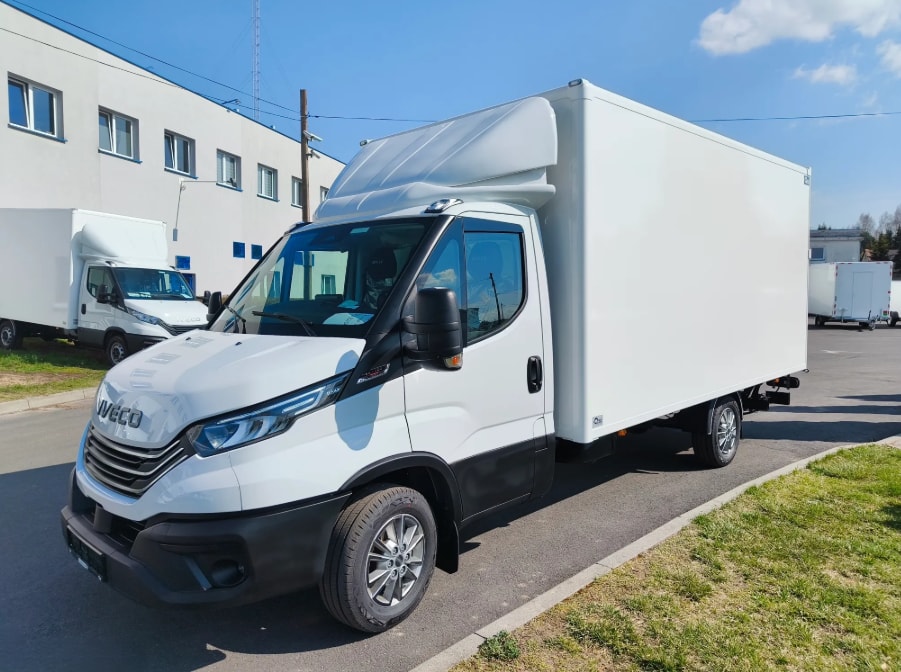 IVECO Daily 35 S 18H Kasten