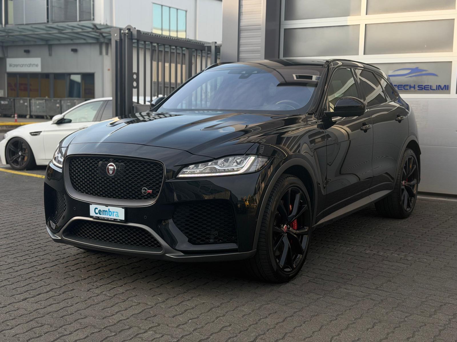 JAGUAR F-Pace 5.0 V8 SVR AWD Automatik-showroom-element-1