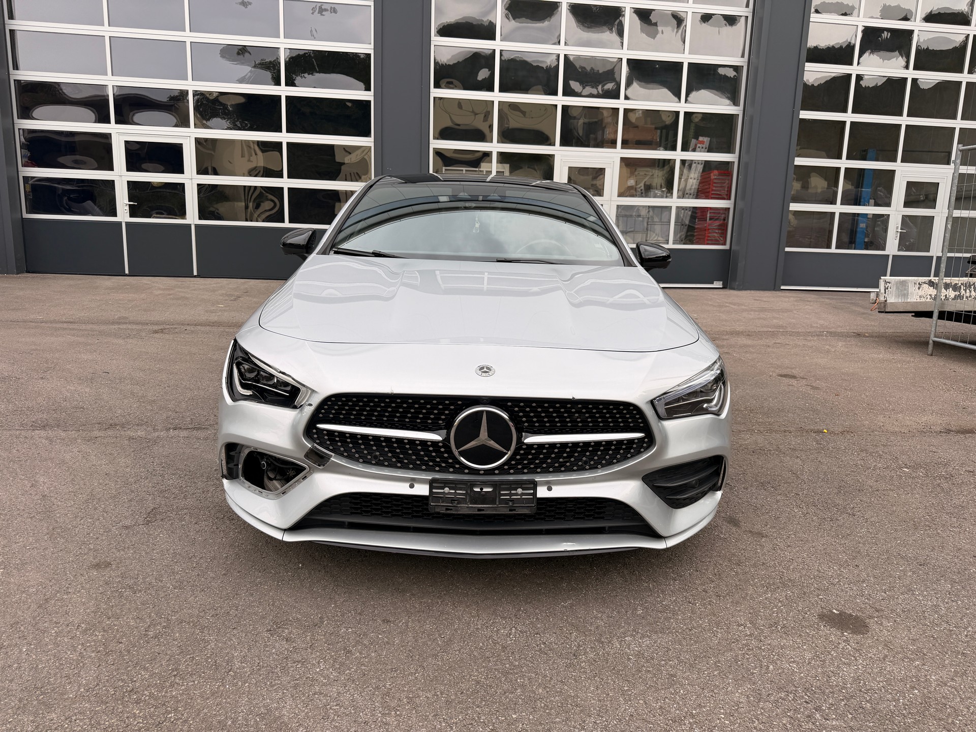 MERCEDES-BENZ CLA Shooting Brake 220 d 4Matic AMG Line