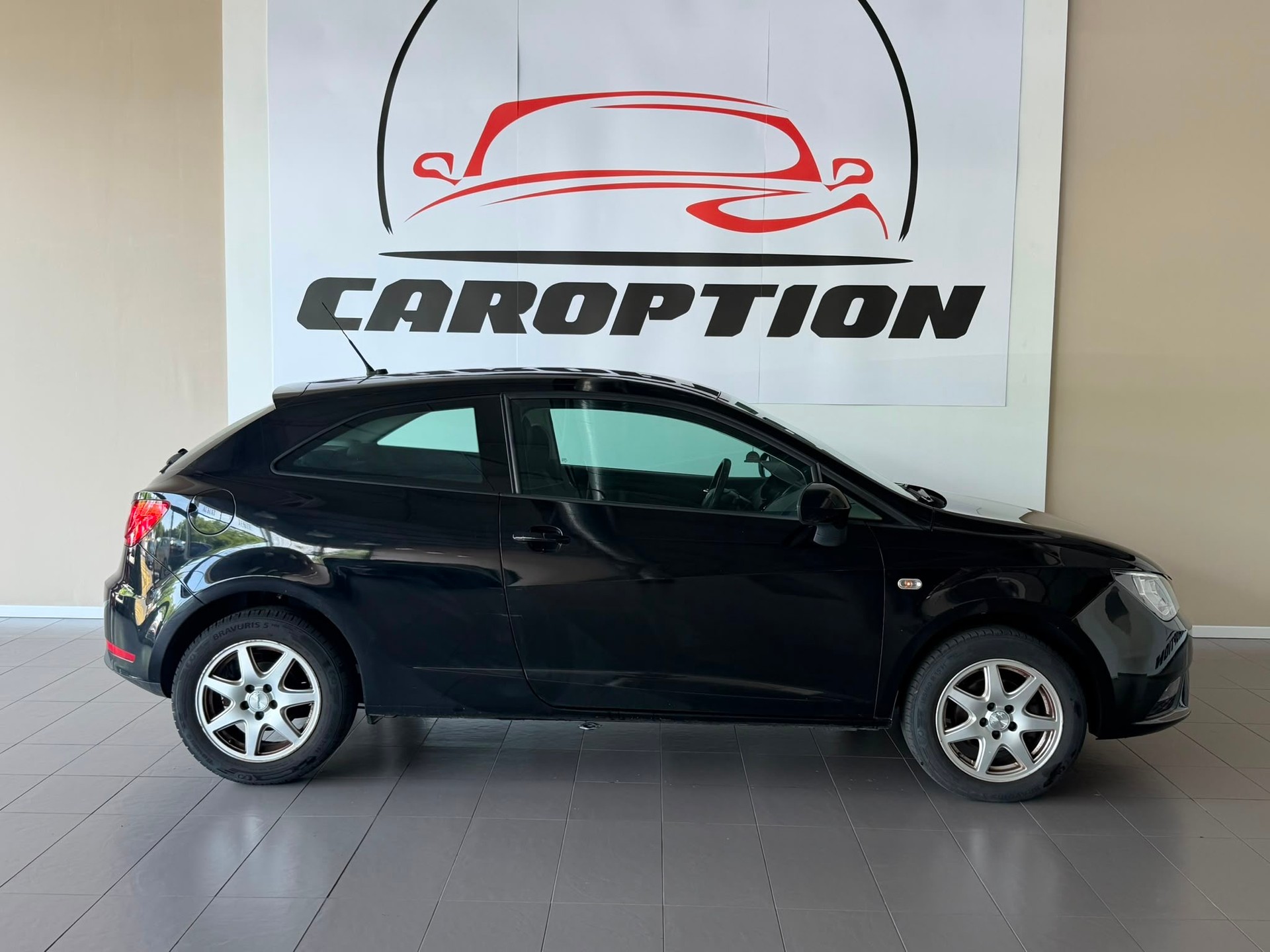 SEAT Ibiza SC 1.2 TSI FR DSG-showroom-element-3