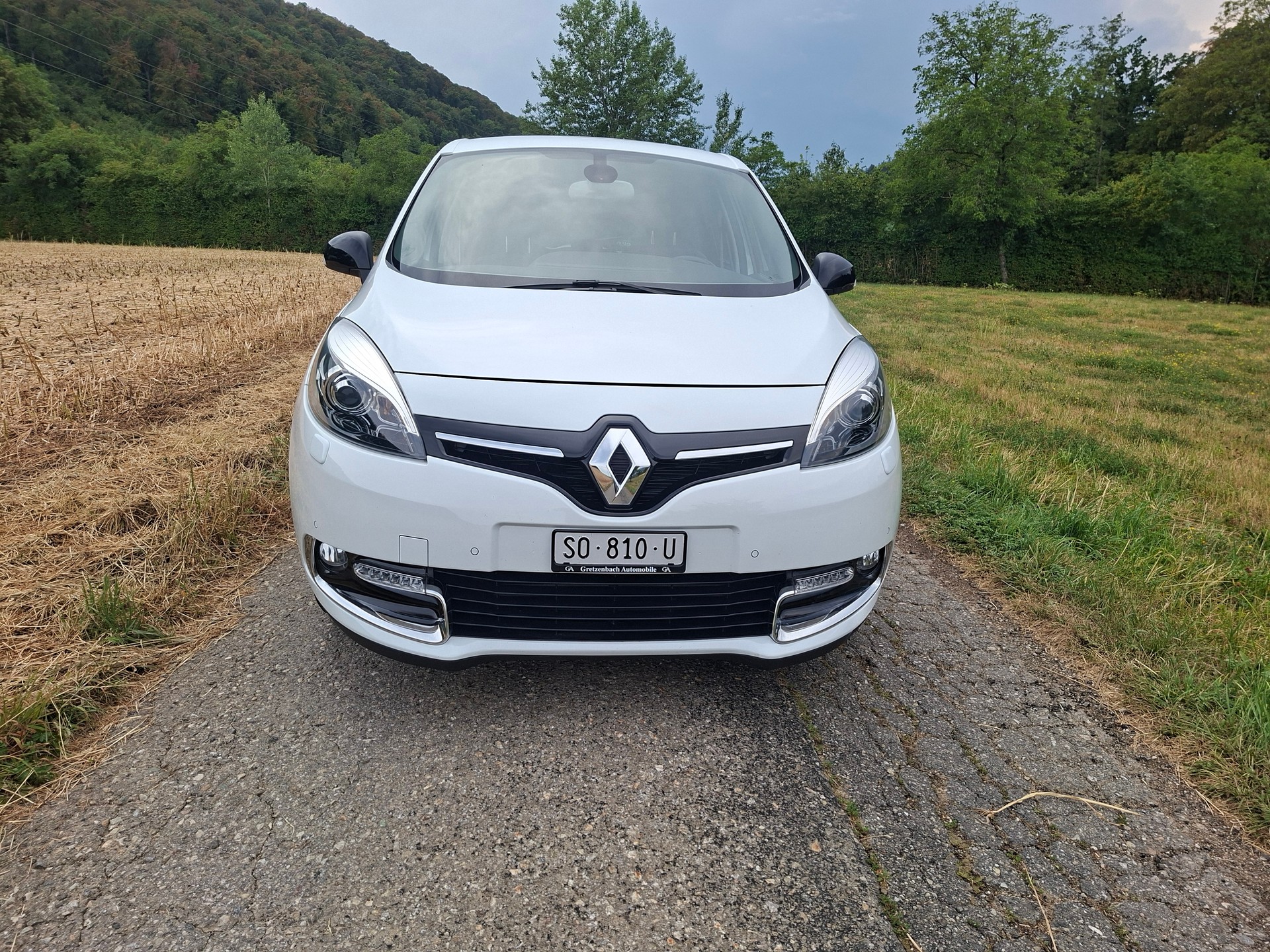 RENAULT Scénic 1.2 16V Turbo Bose-showroom-element-2