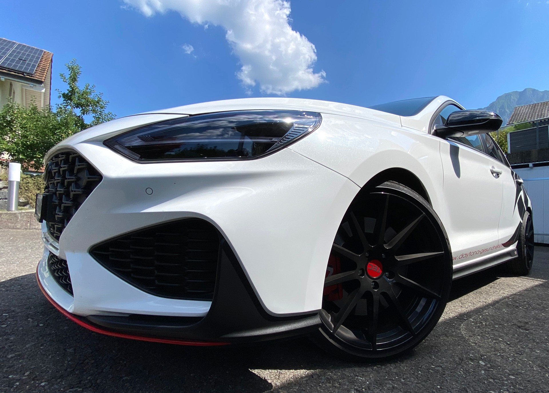 HYUNDAI 2.0 T-GDi Drive-N-image-1