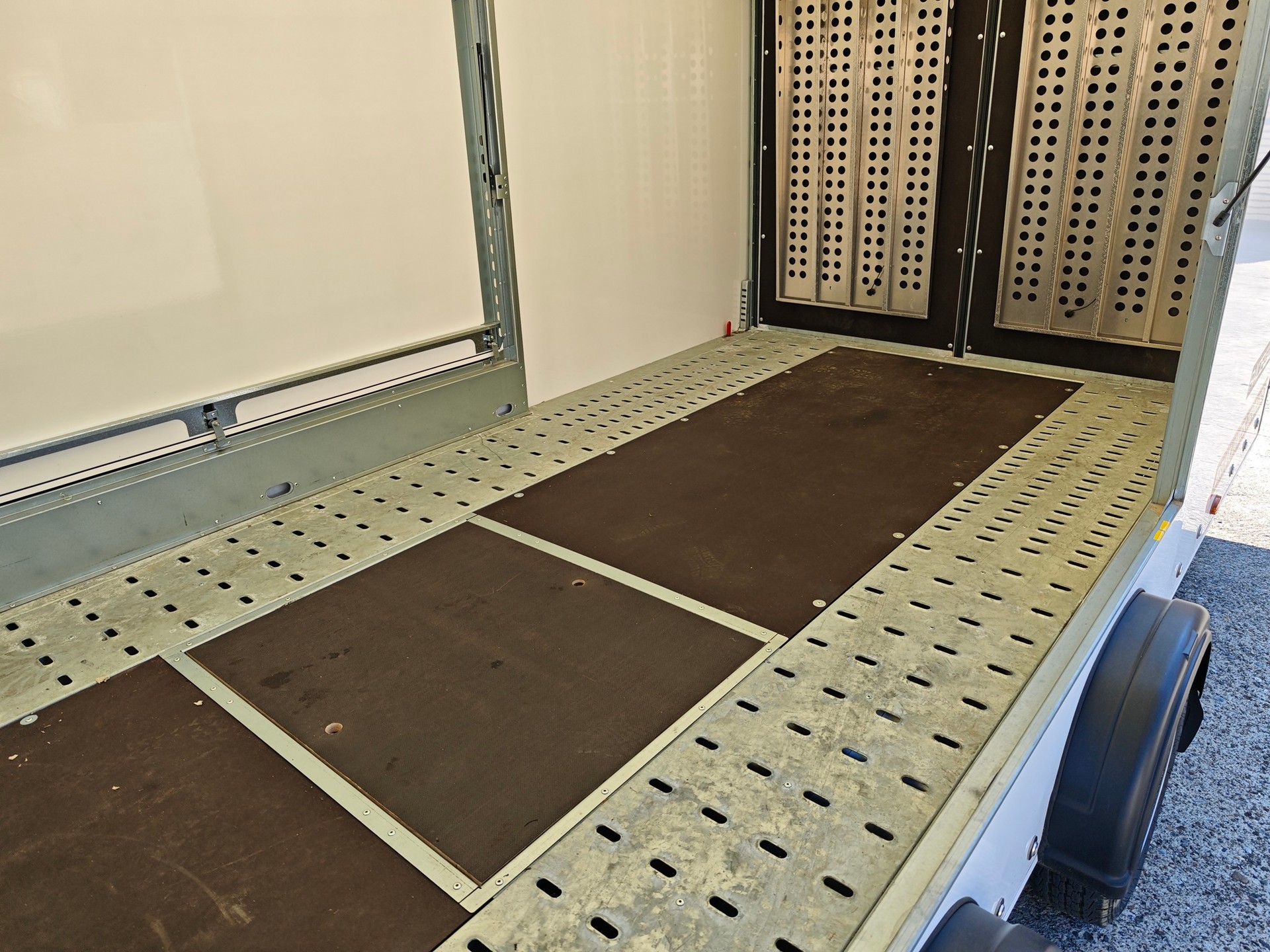 BRIAN JAMES TRAILERS RaceSport 340-5510-image-6