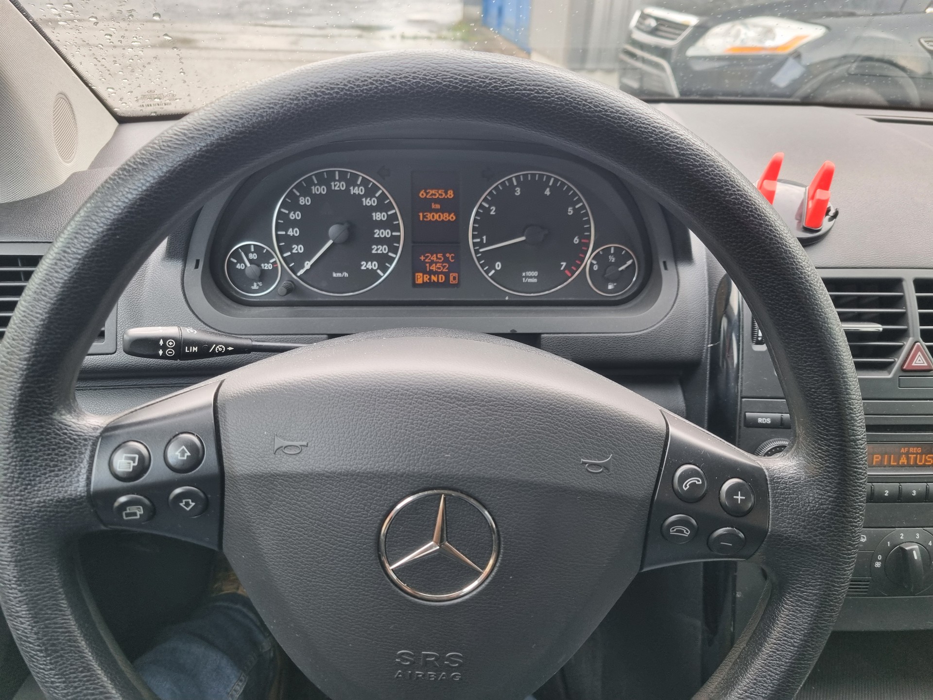 MERCEDES-BENZ A 150 Avantgarde Edition A-image-10