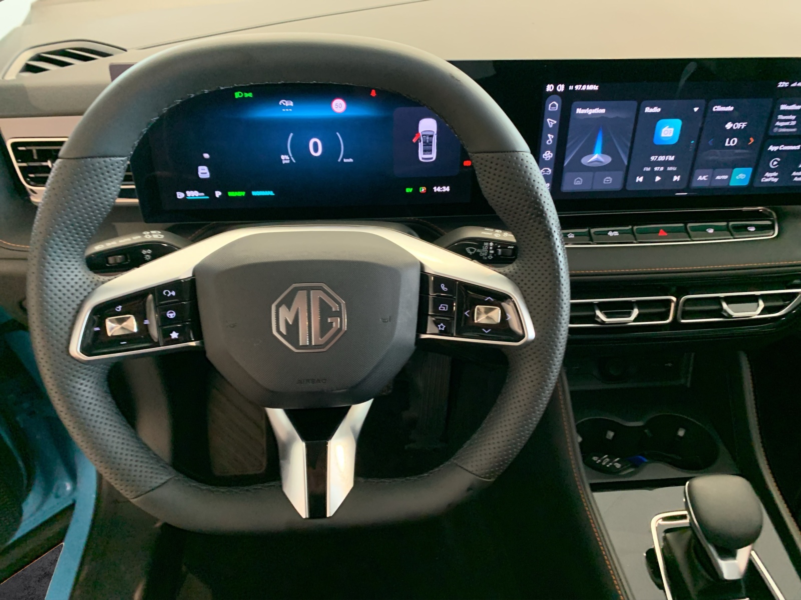 MG HS 1.5 Hybrid Luxury-image-8