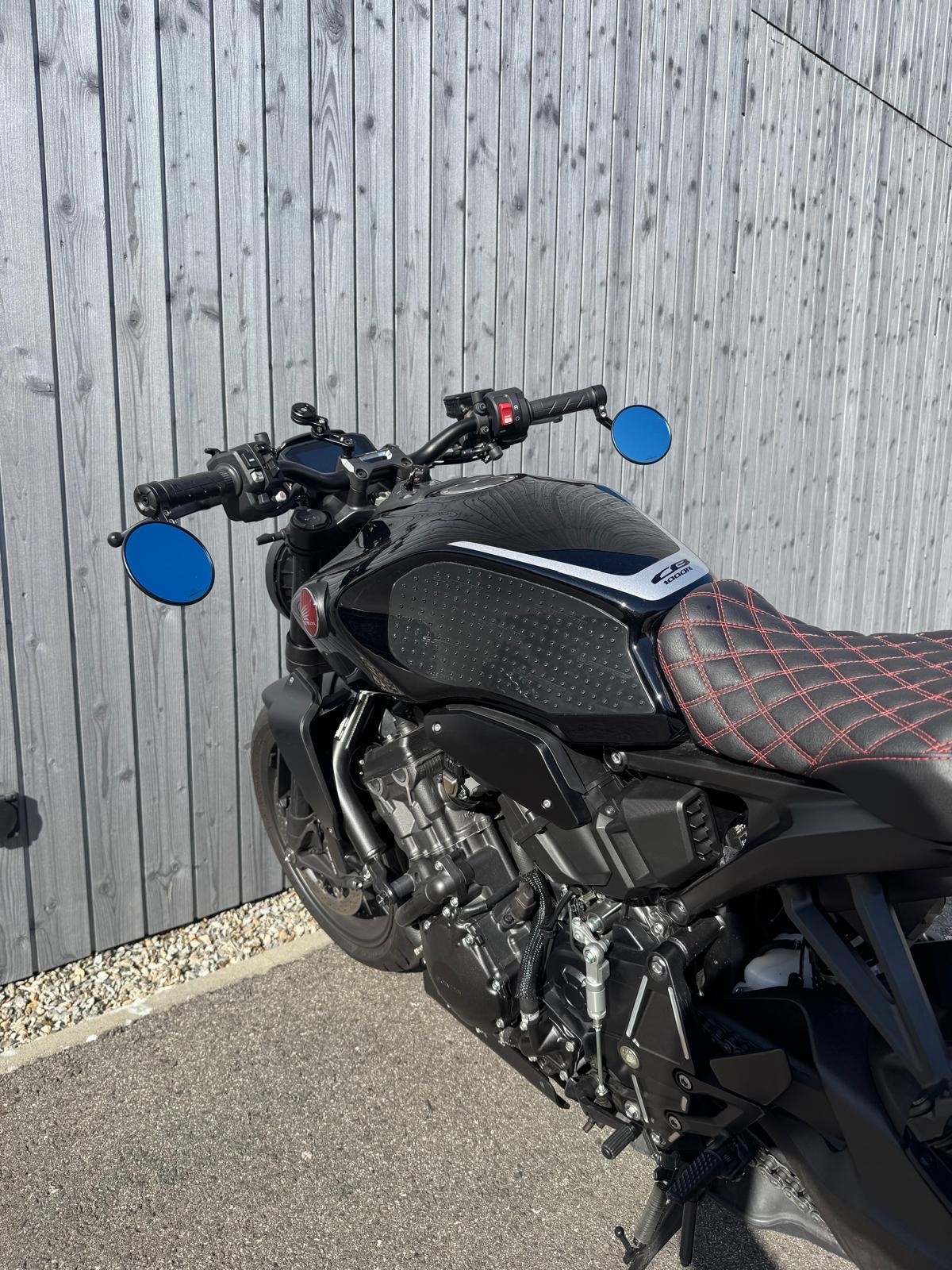 HONDA CB 1000 R Black Edition-image-4