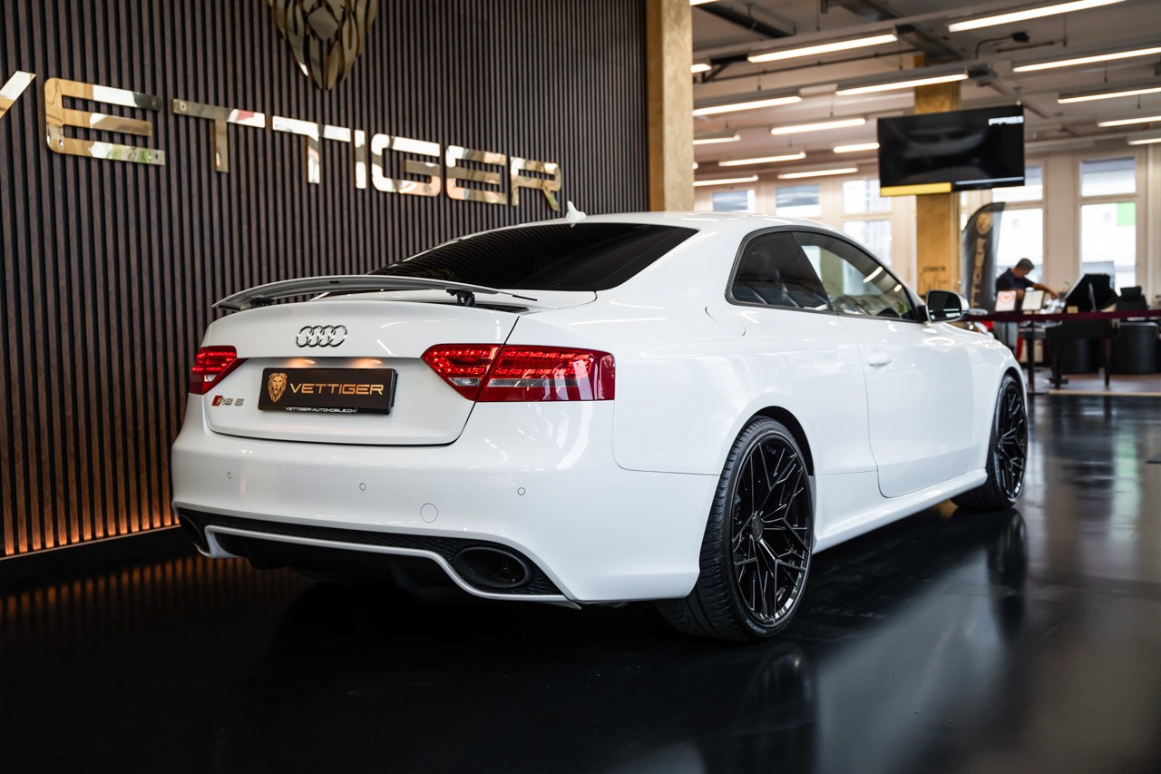 AUDI RS5 Coupé 4.2 FSI quattro S-tronic-image-6