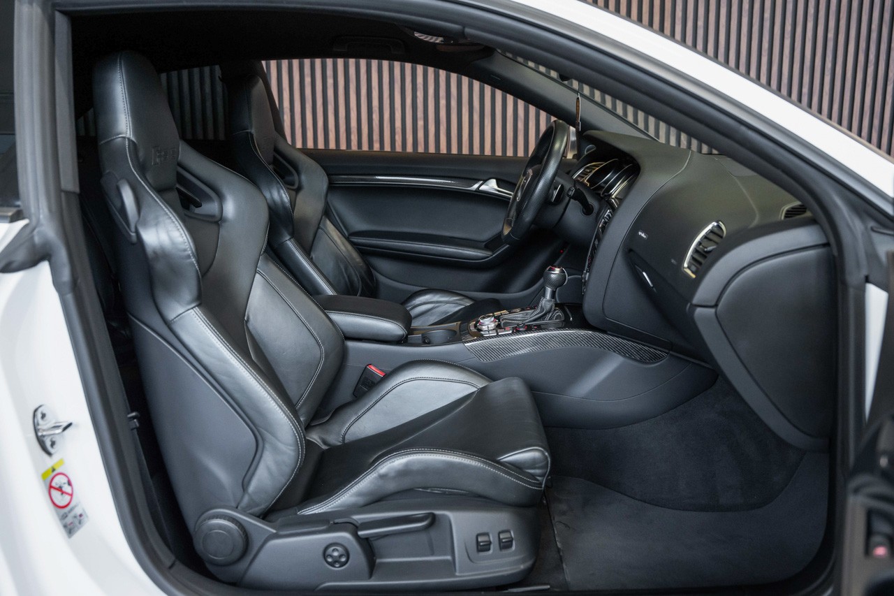 AUDI RS5 Coupé 4.2 FSI quattro S-tronic-image-16