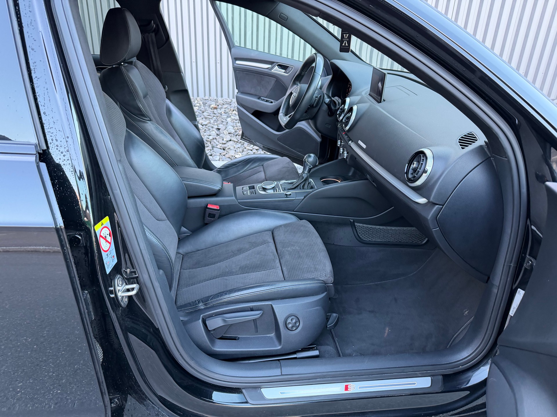 AUDI A3 Sportback 35 TFSI S-tronic-image-32