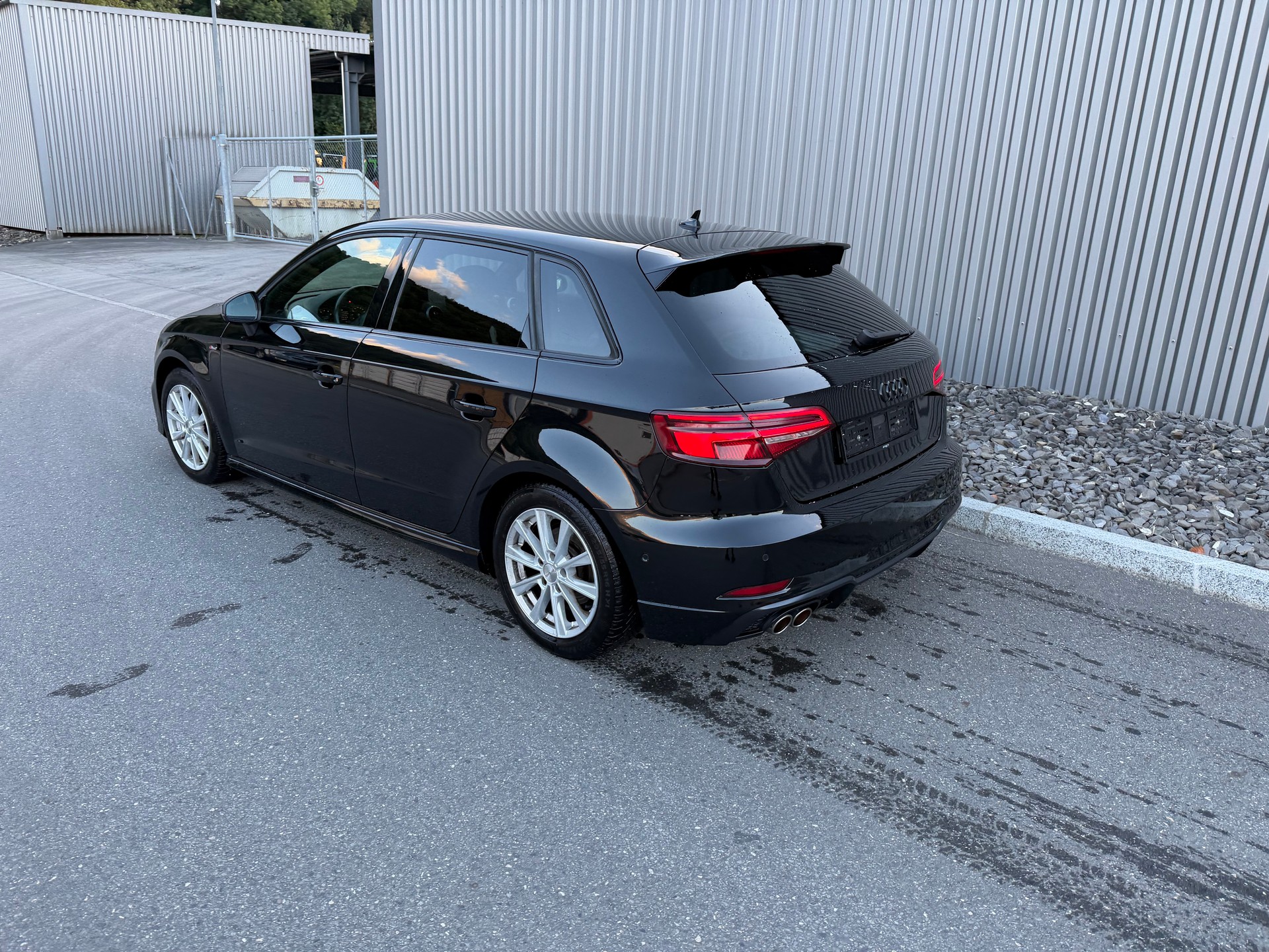 AUDI A3 Sportback 35 TFSI S-tronic-showroom-element-2