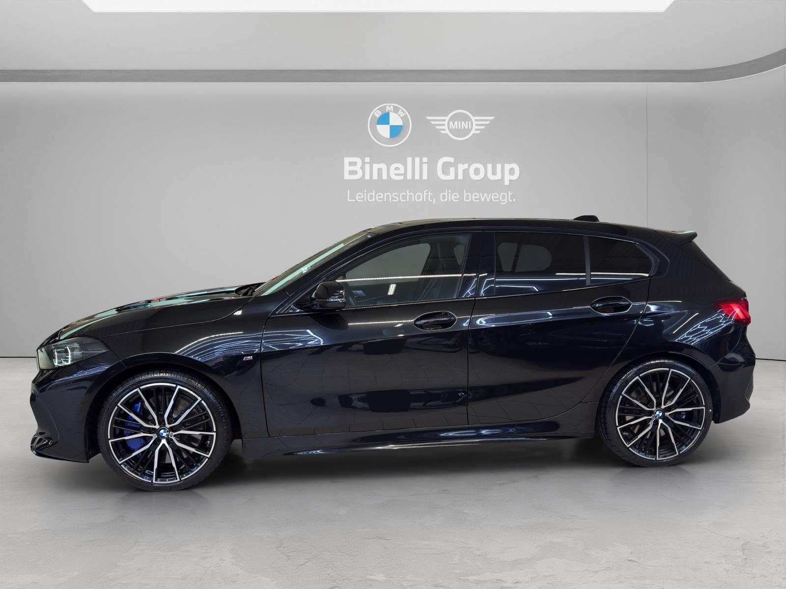 BMW M135i xDrive M-Performance Paket-showroom-element-1