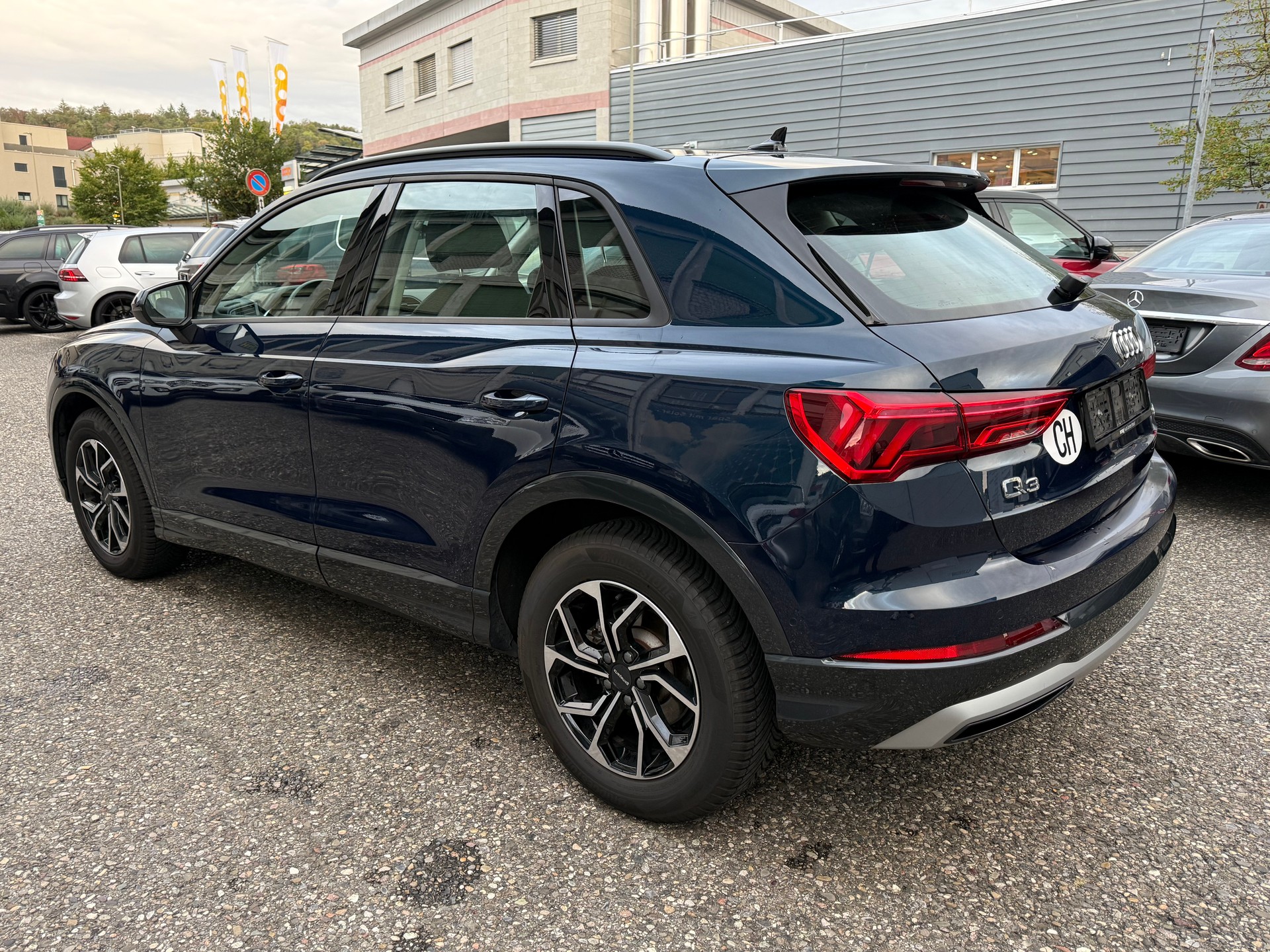 AUDI Q3 35 TDI S-tronic-showroom-element-2