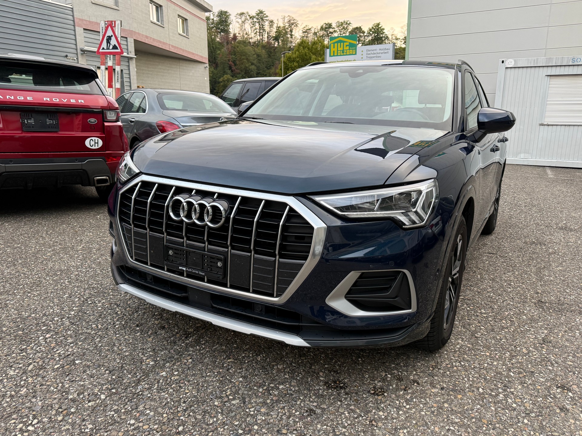 AUDI Q3 35 TDI S-tronic-showroom-element-1