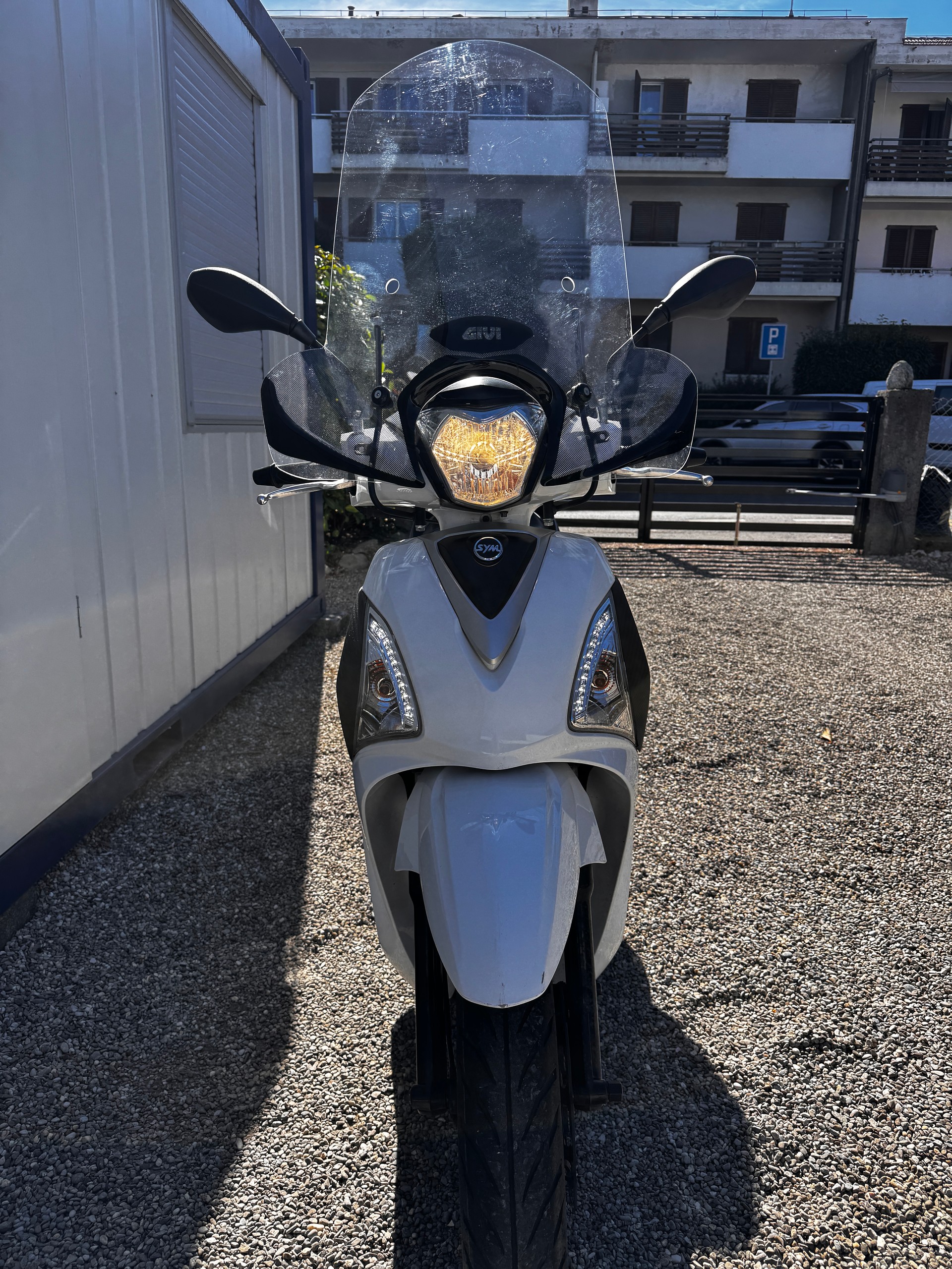 SYM Symphony ST 125 i AC-image-6