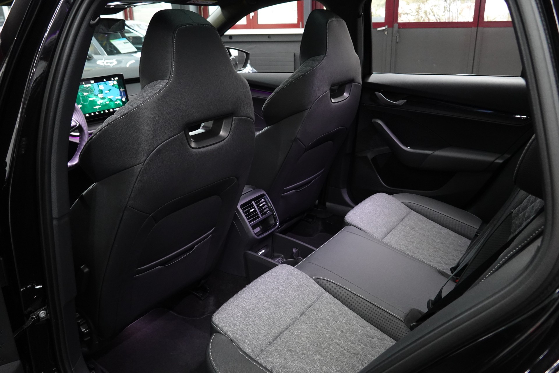 SKODA OCTAVIA COMBI 2.0 TSI DSG BLACK SPORT LINE 4x4-image-34