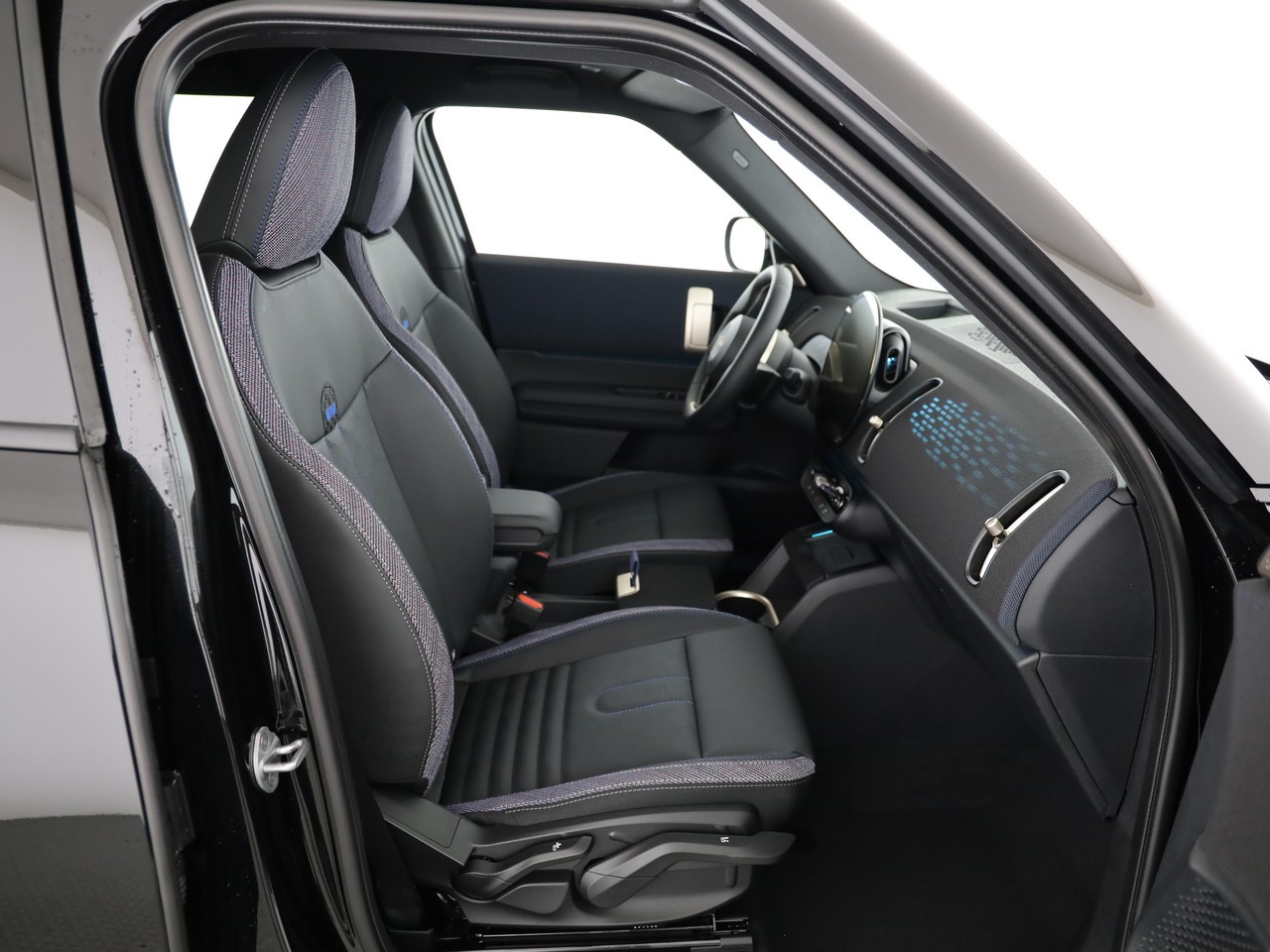 MINI Countryman C-image-16