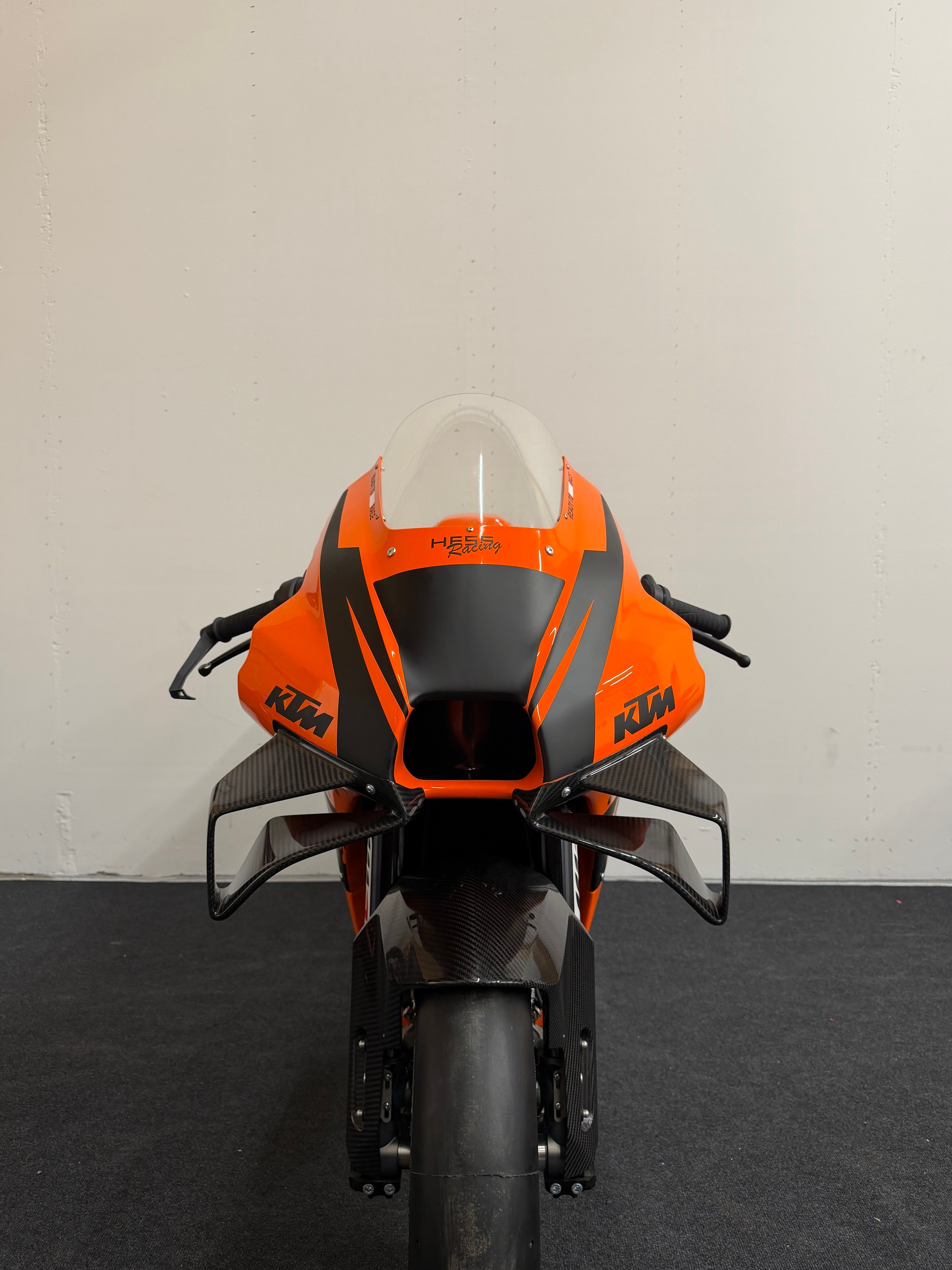 KTM RC 8-image-7