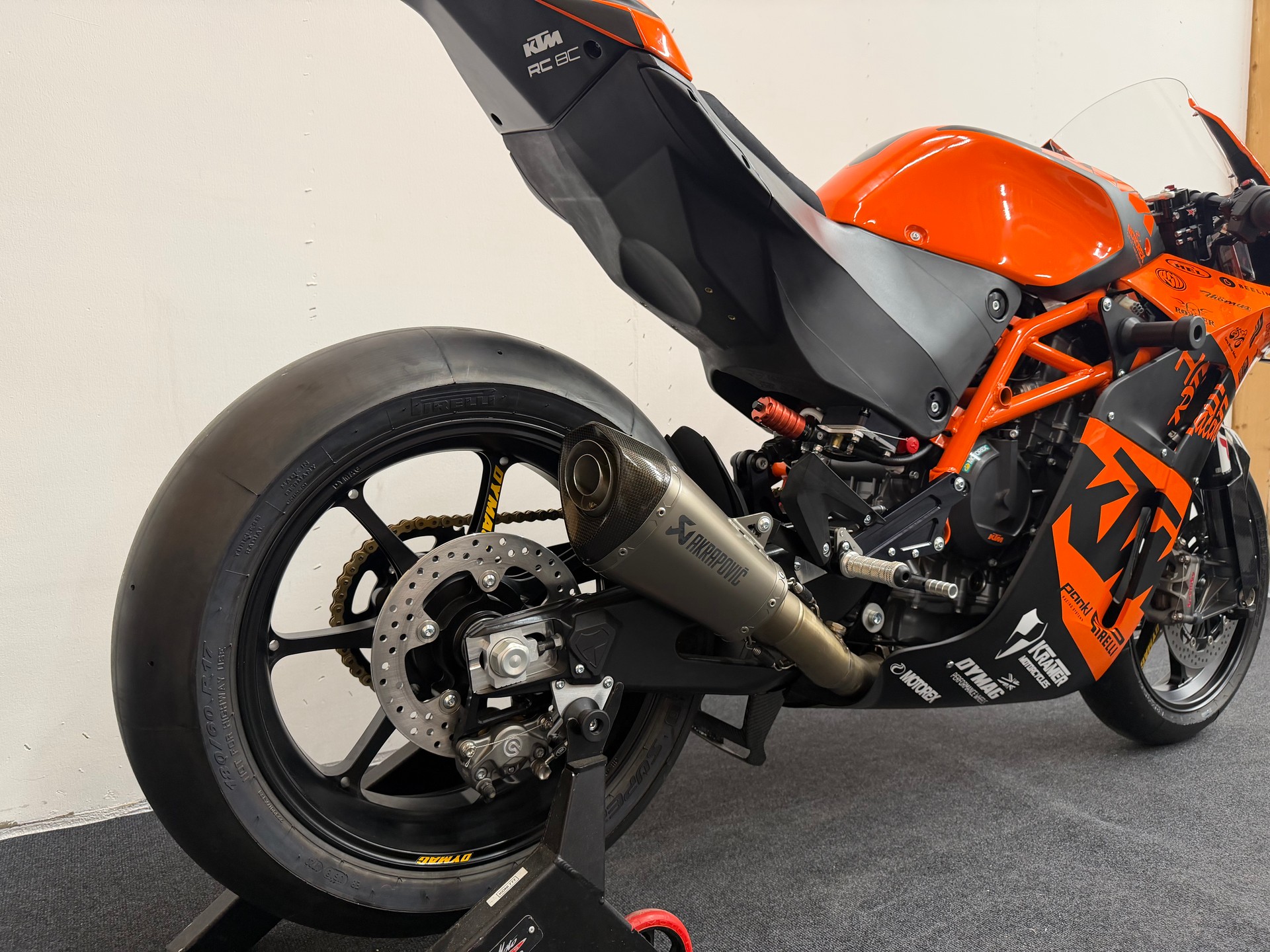 KTM RC 8-image-5
