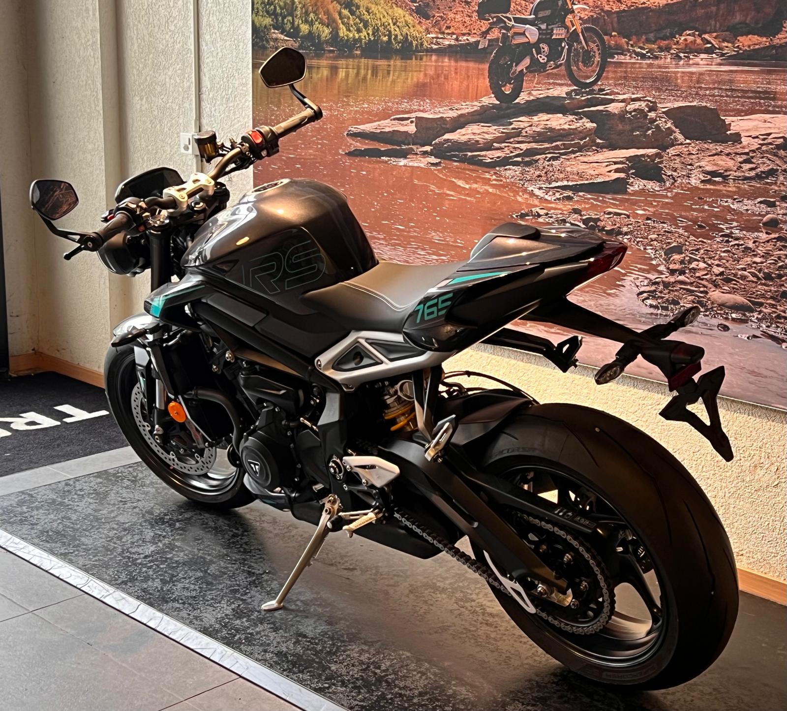 TRIUMPH Street Triple 765 RS-image-4