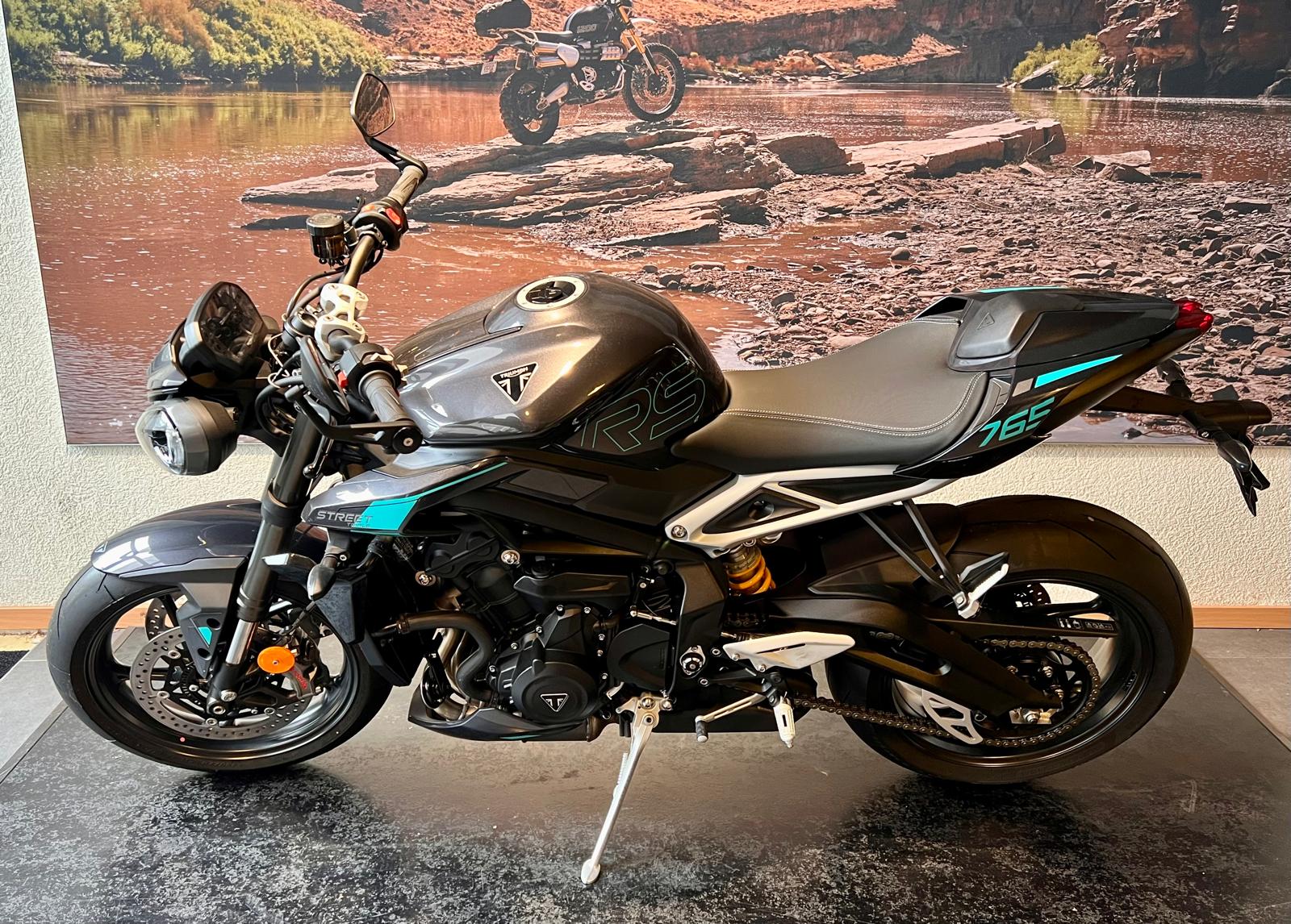 TRIUMPH Street Triple 765 RS-image-3