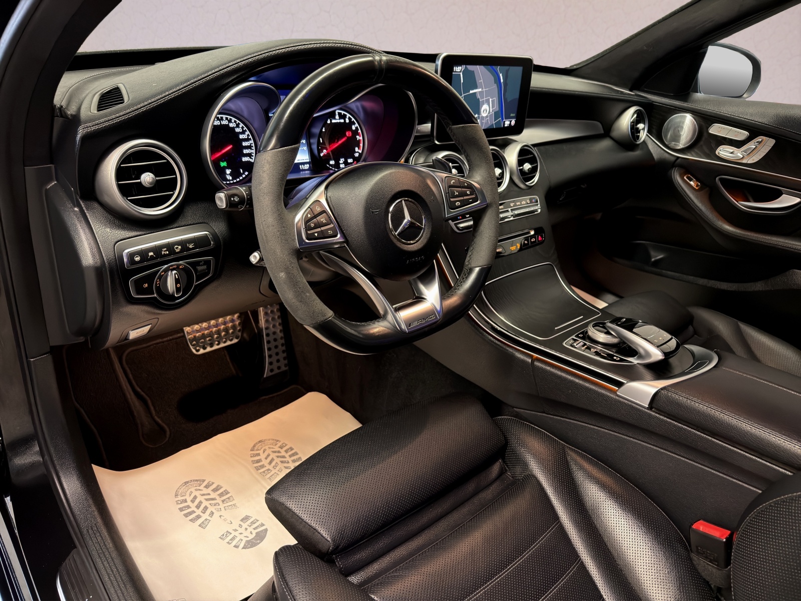 MERCEDES-BENZ C 43 AMG 4Matic 9G-Tronic-image-7