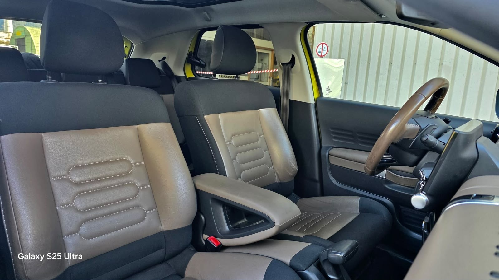 CITROEN C4 Cactus 1.6 e-HDi Feel ETG6-image-10